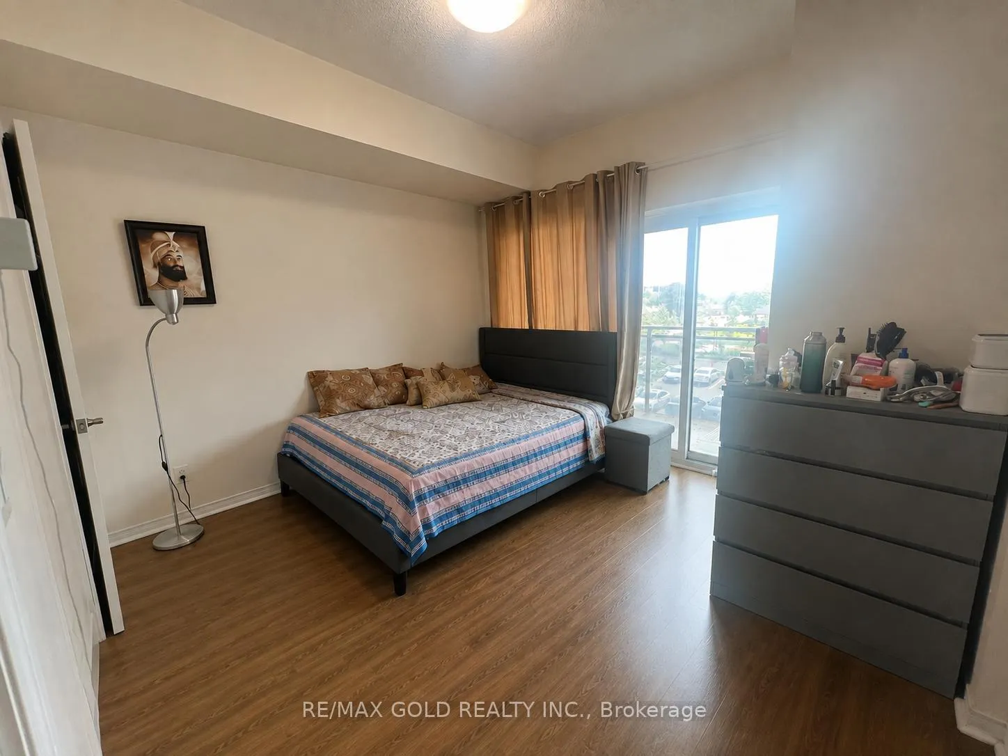 Photo 8 of Unit 307, 215 Queen Street E, Brampton, Bram East — HOMEH