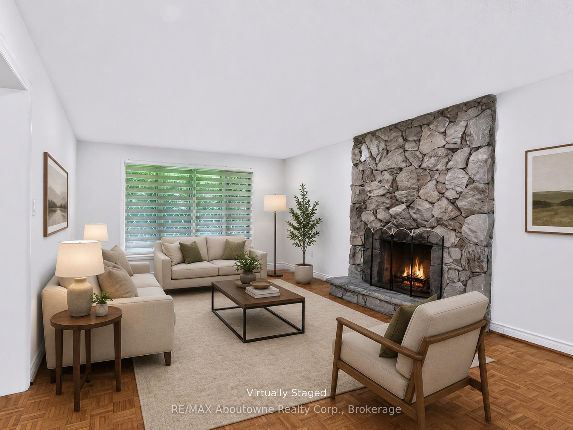 Photo 10 of 30 Birkbank Drive, Oakville, Ford — HOMEH