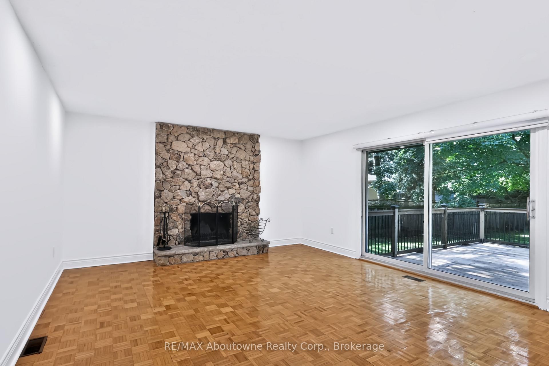 Photo 19 of 30 Birkbank Drive, Oakville, Ford — HOMEH