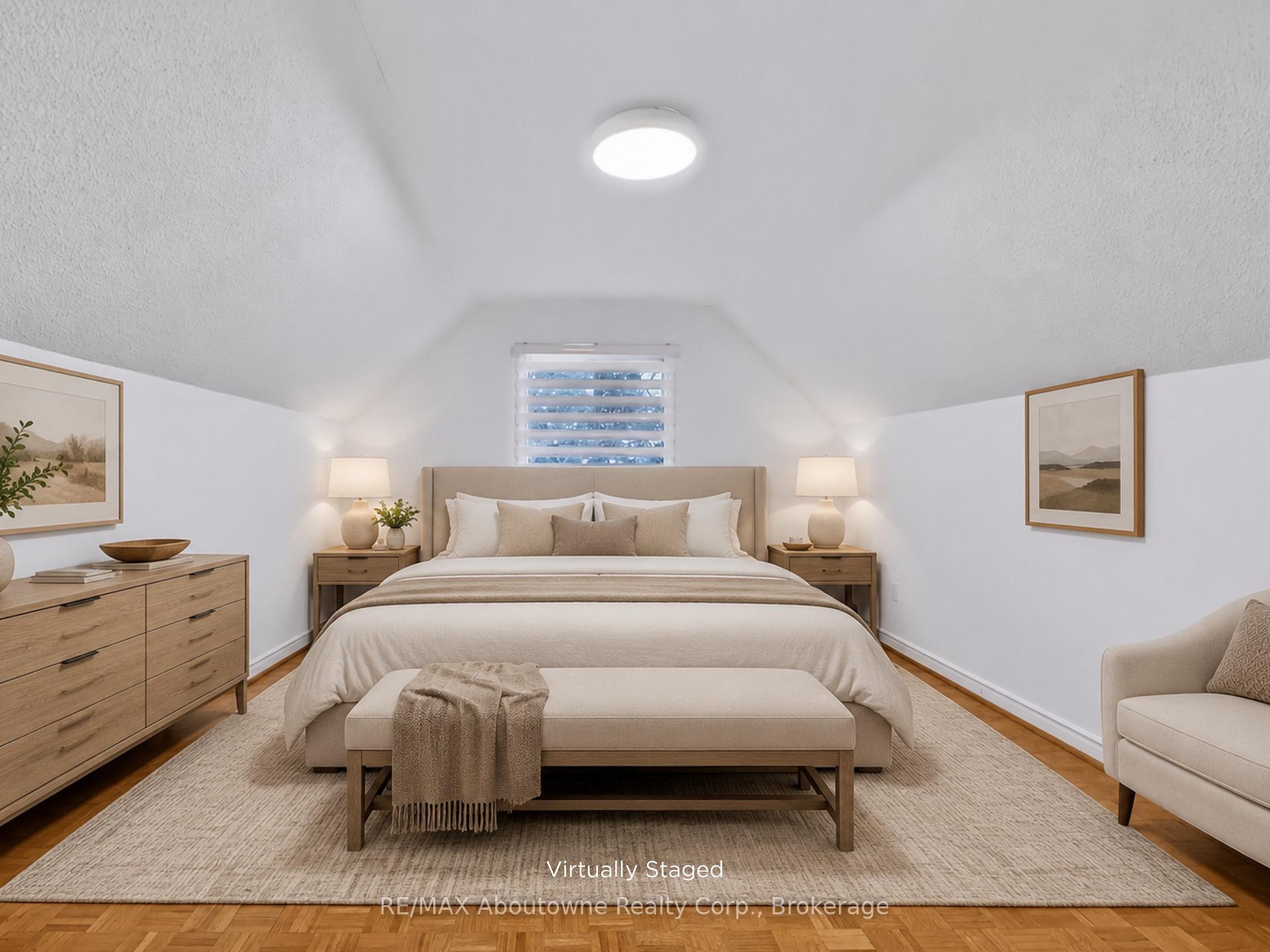 Photo 21 of 30 Birkbank Drive, Oakville, Ford — HOMEH