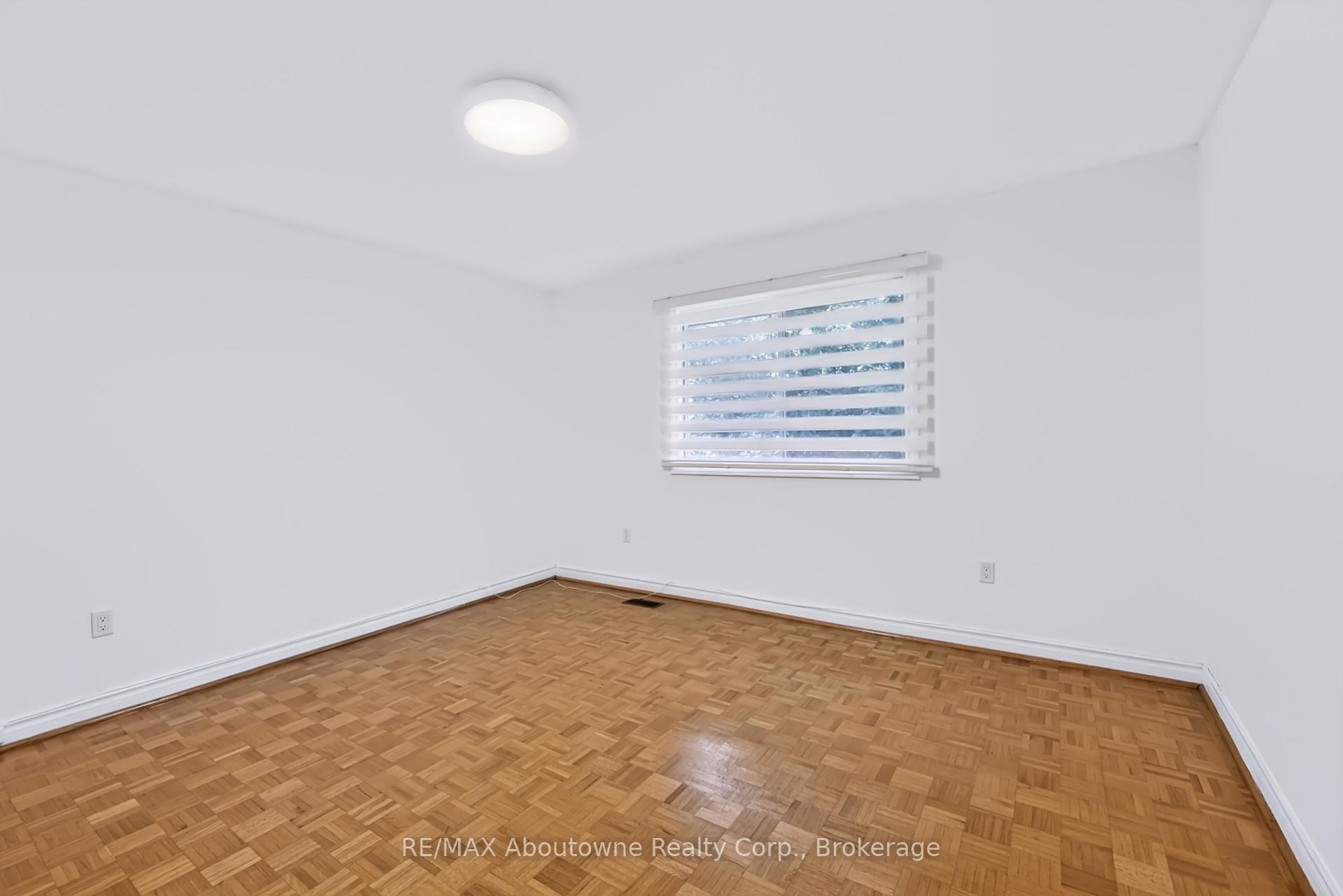 Photo 23 of 30 Birkbank Drive, Oakville, Ford — HOMEH