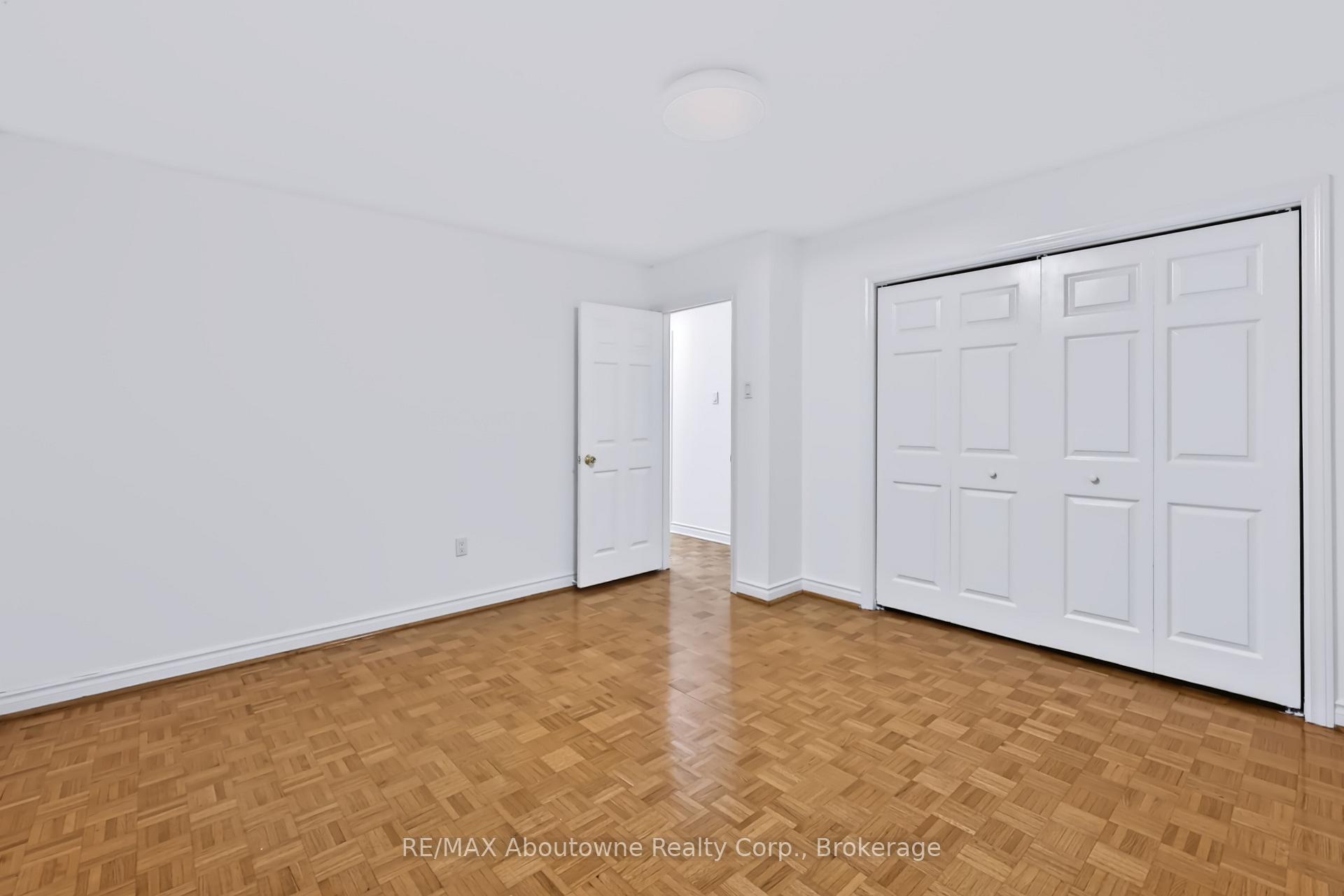 Photo 25 of 30 Birkbank Drive, Oakville, Ford — HOMEH