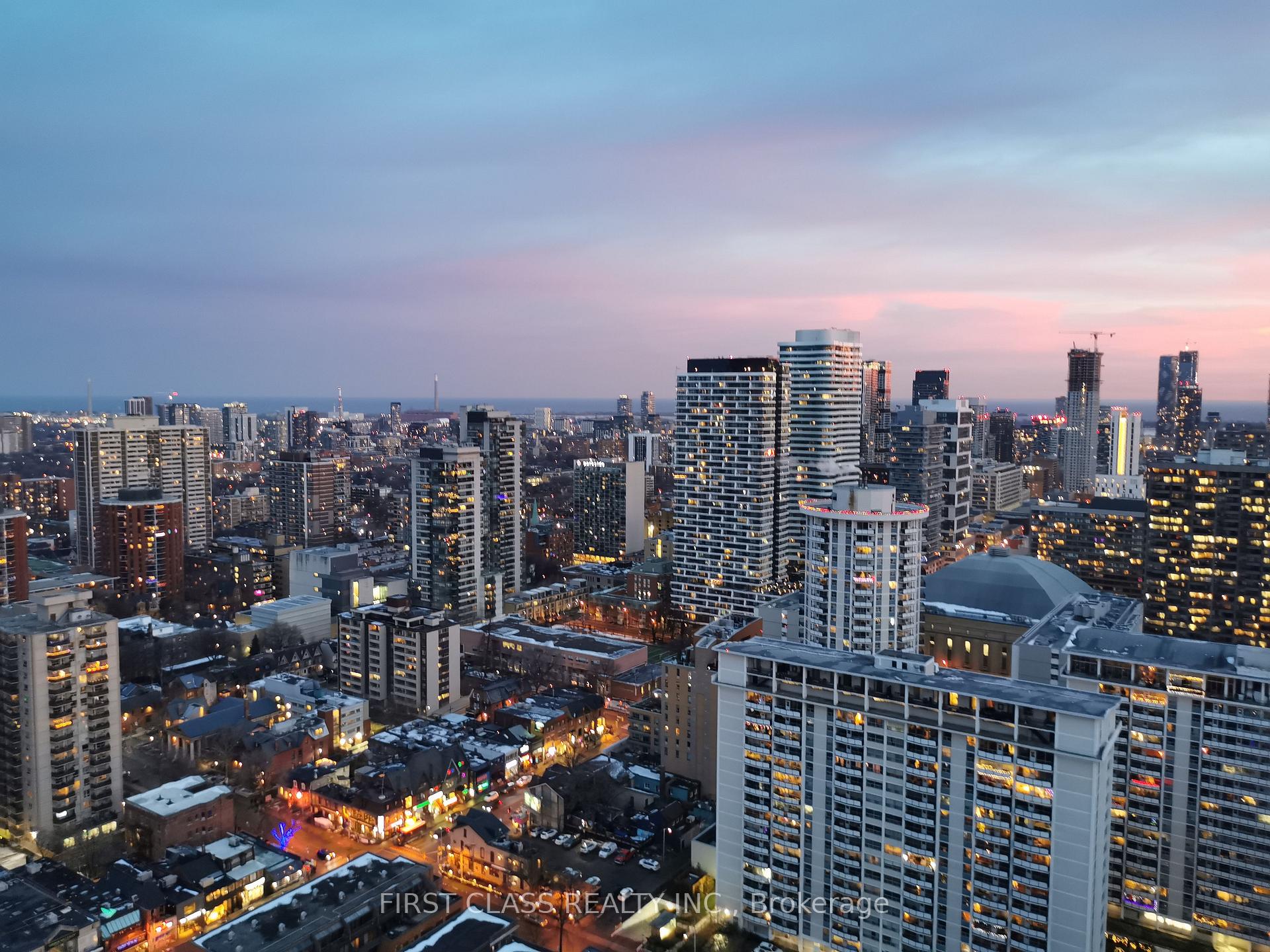 Photo of Unit 3504 (Den), 28 Wellesley Street