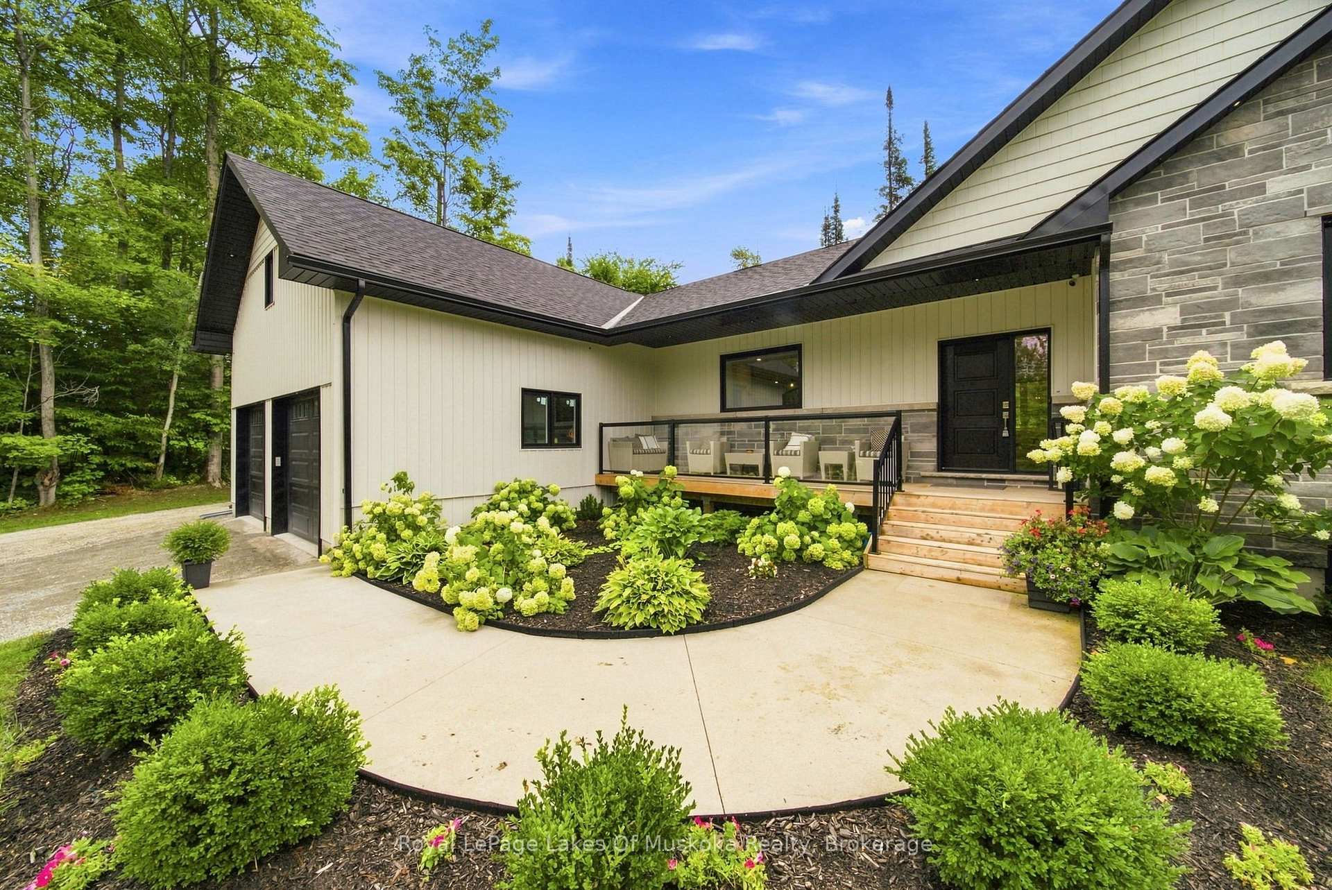 Photo 3 of 41 Meadows Avenue, Tay, Waubaushene — HOMEH
