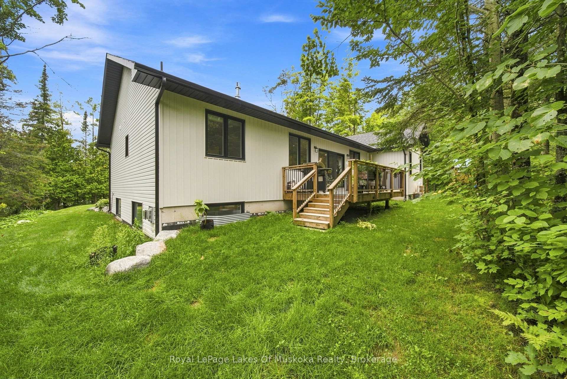 Photo 40 of 41 Meadows Avenue, Tay, Waubaushene — HOMEH