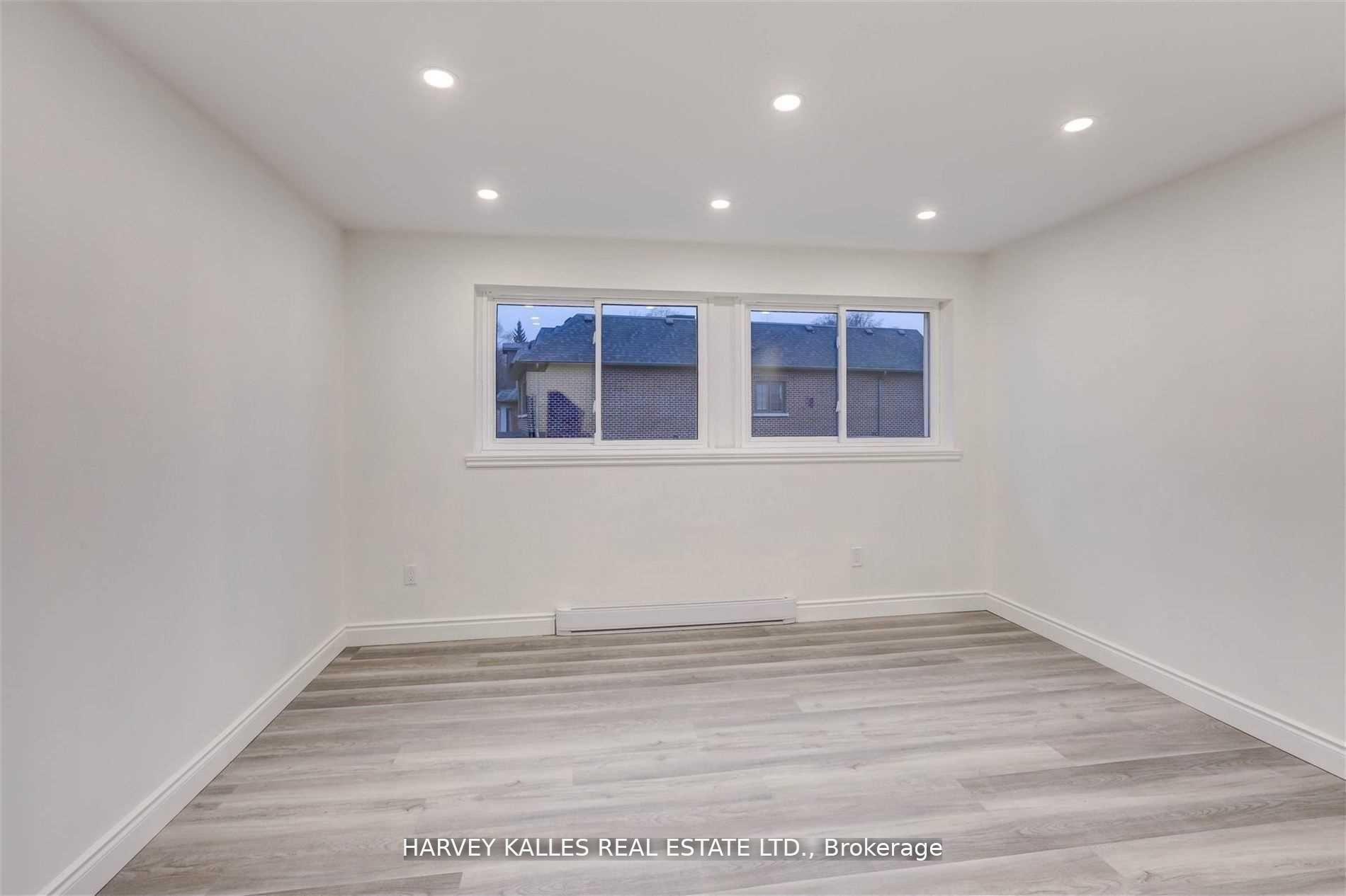Photo 3 of Unit B, 901 Millwood Road, Toronto, Leaside — HOMEH