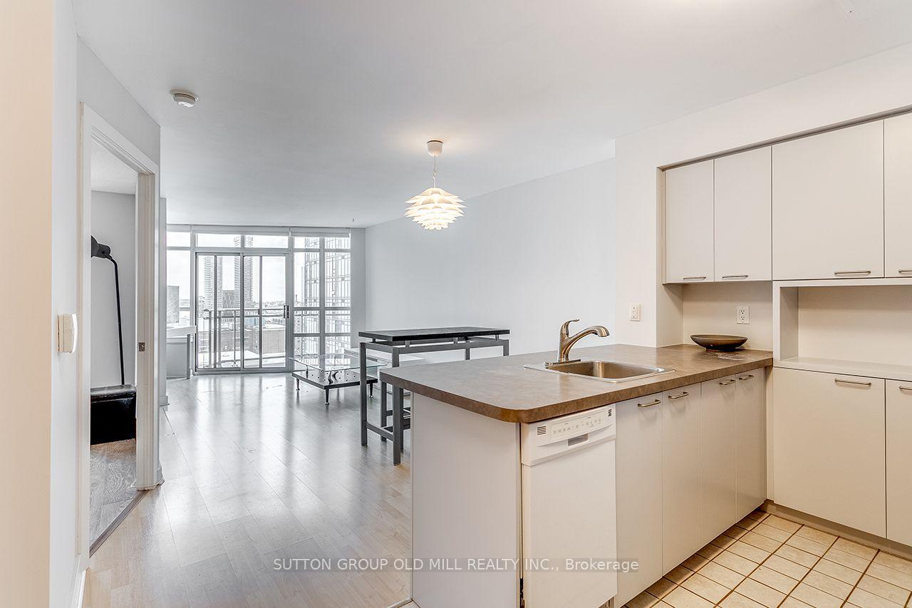 Photo 11 of Unit PH2, 255 Richmond Street E, Toronto, Moss Park — HOMEH