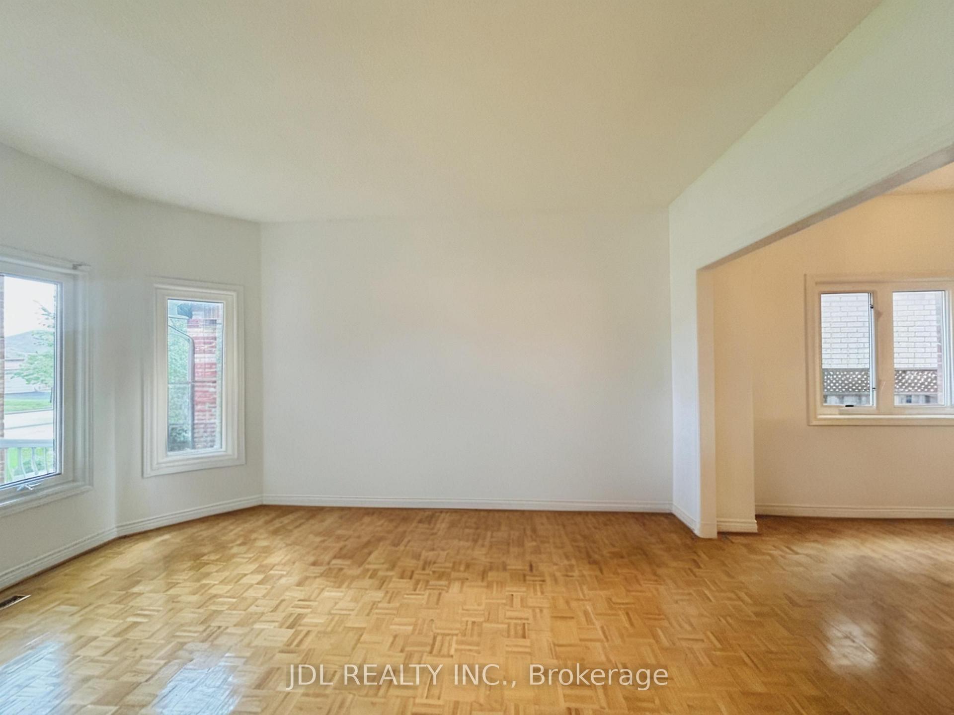 Photo 7 of Unit Bsmt, 80 Caproni Drive, Vaughan, Maple — HOMEH