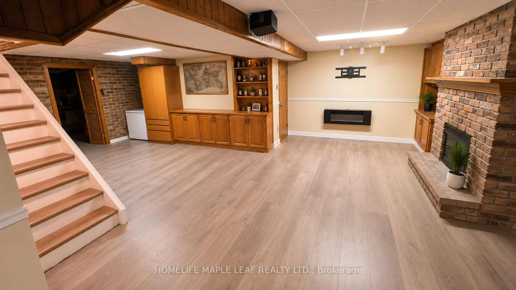 Photo 19 of 20 Brookfield Court, Markham, Markham Village — HOMEH