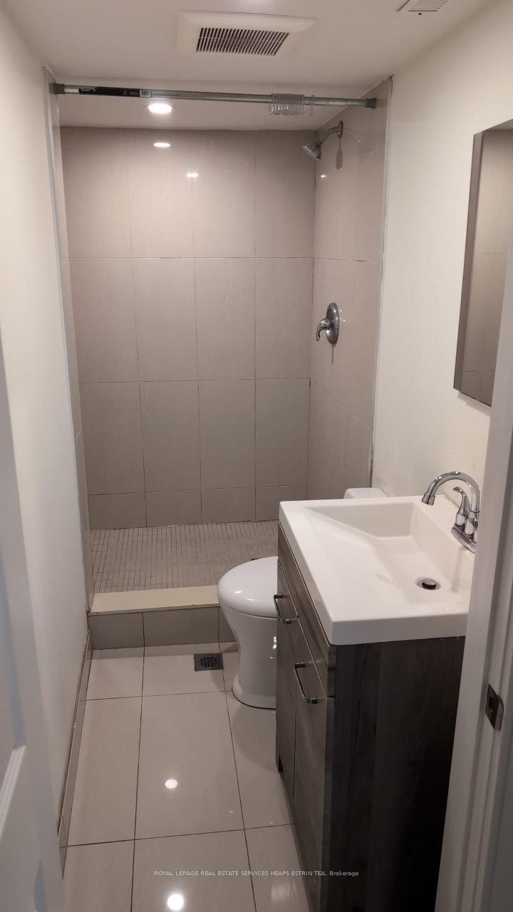 Photo 8 of Unit Basement, 26 Rockford Court, Vaughan, Crestwood-Springfarm-Yorkhill — HOMEH