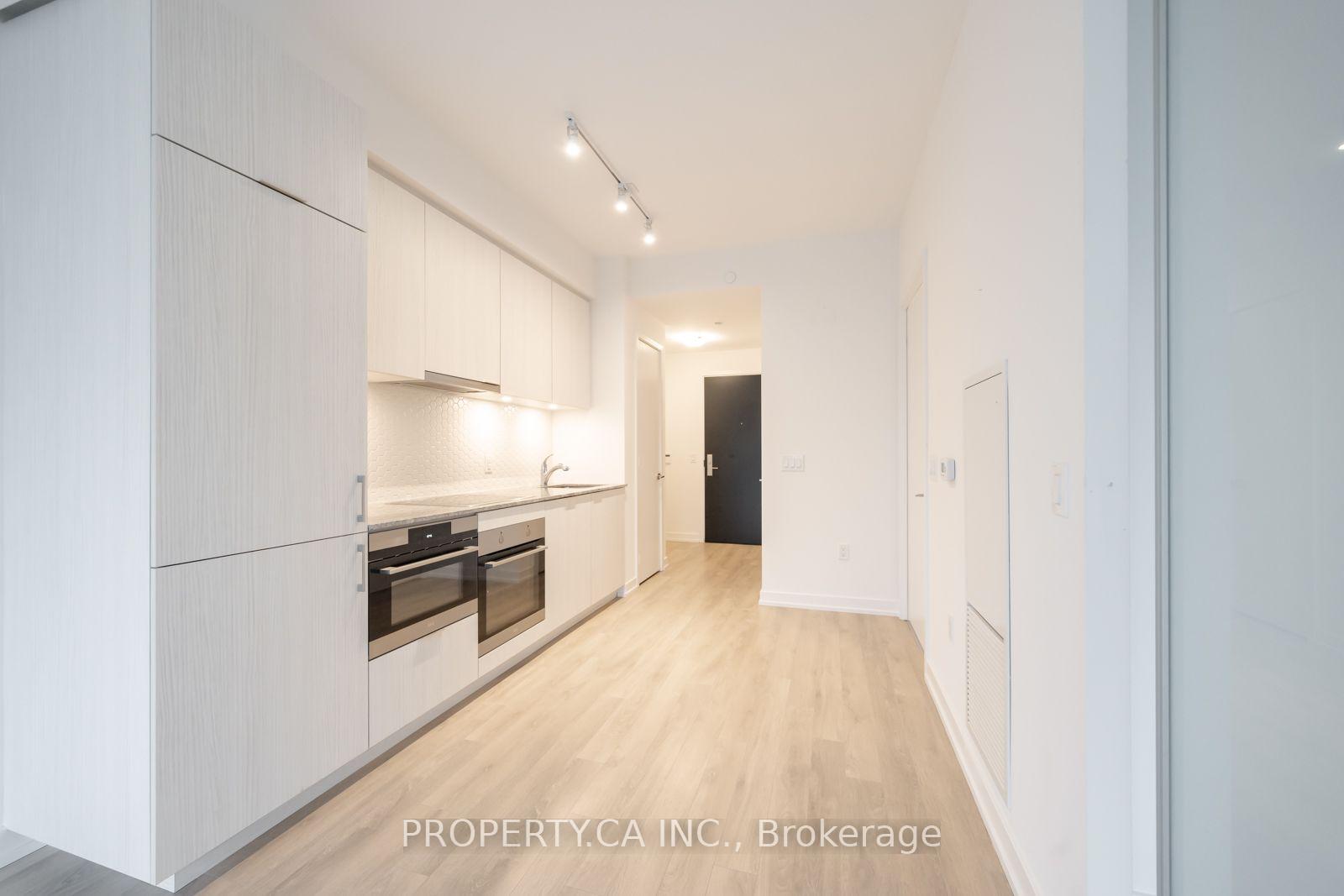 Photo 5 of Unit 1803, 158 Front Street, Toronto, Moss Park — HOMEH