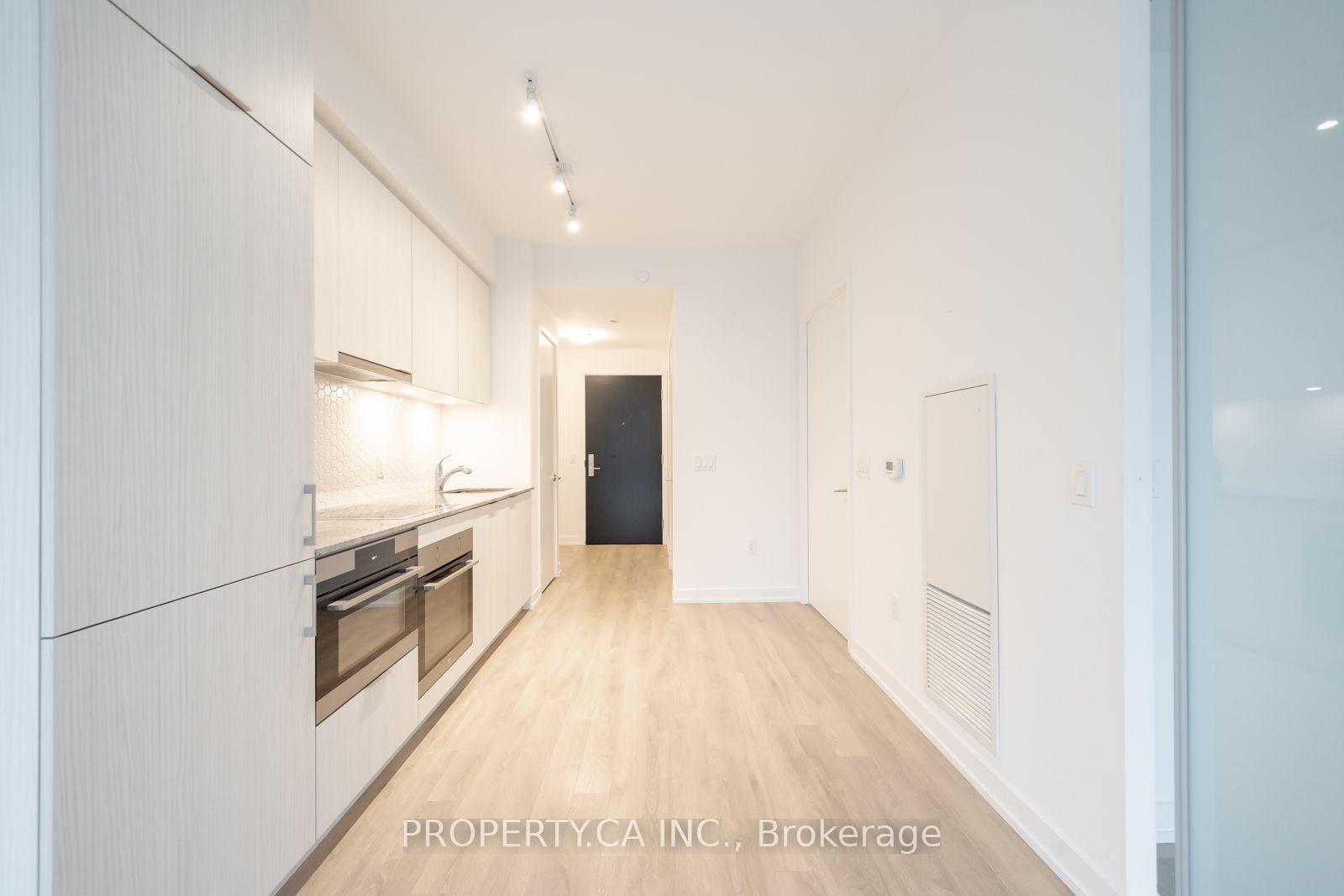 Photo 6 of Unit 1803, 158 Front Street, Toronto, Moss Park — HOMEH