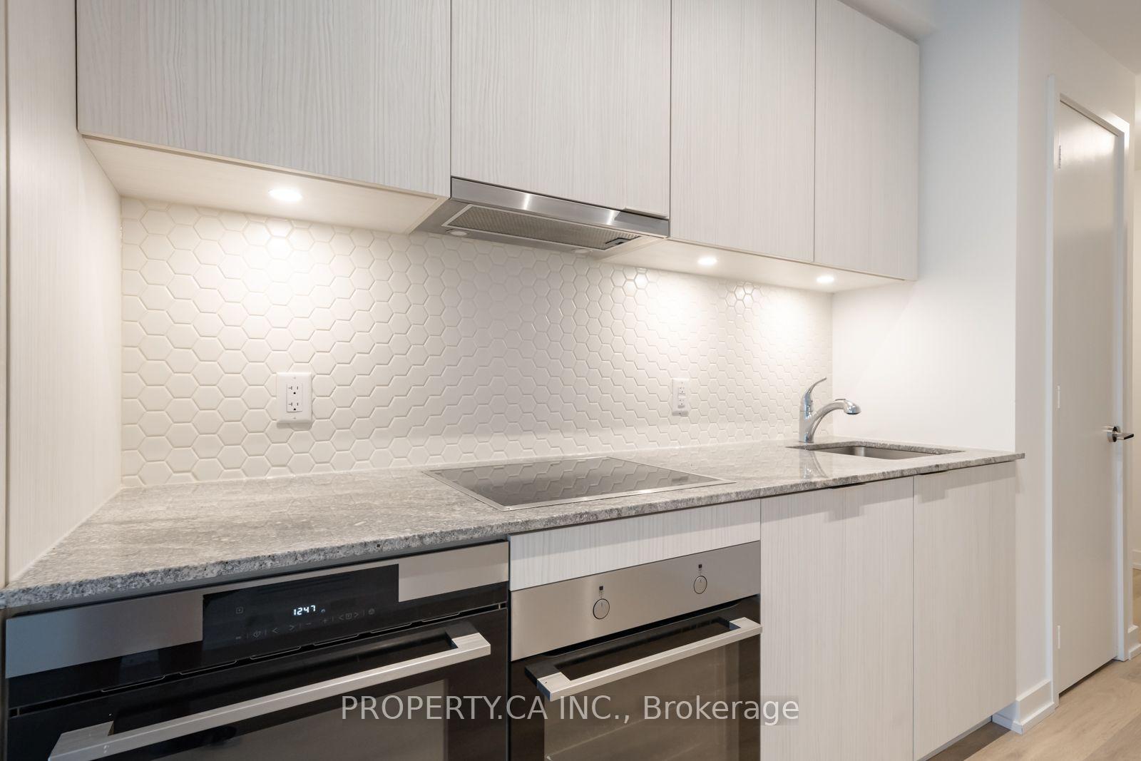 Photo 7 of Unit 1803, 158 Front Street, Toronto, Moss Park — HOMEH