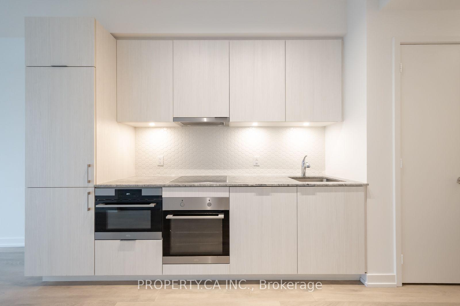 Photo 8 of Unit 1803, 158 Front Street, Toronto, Moss Park — HOMEH