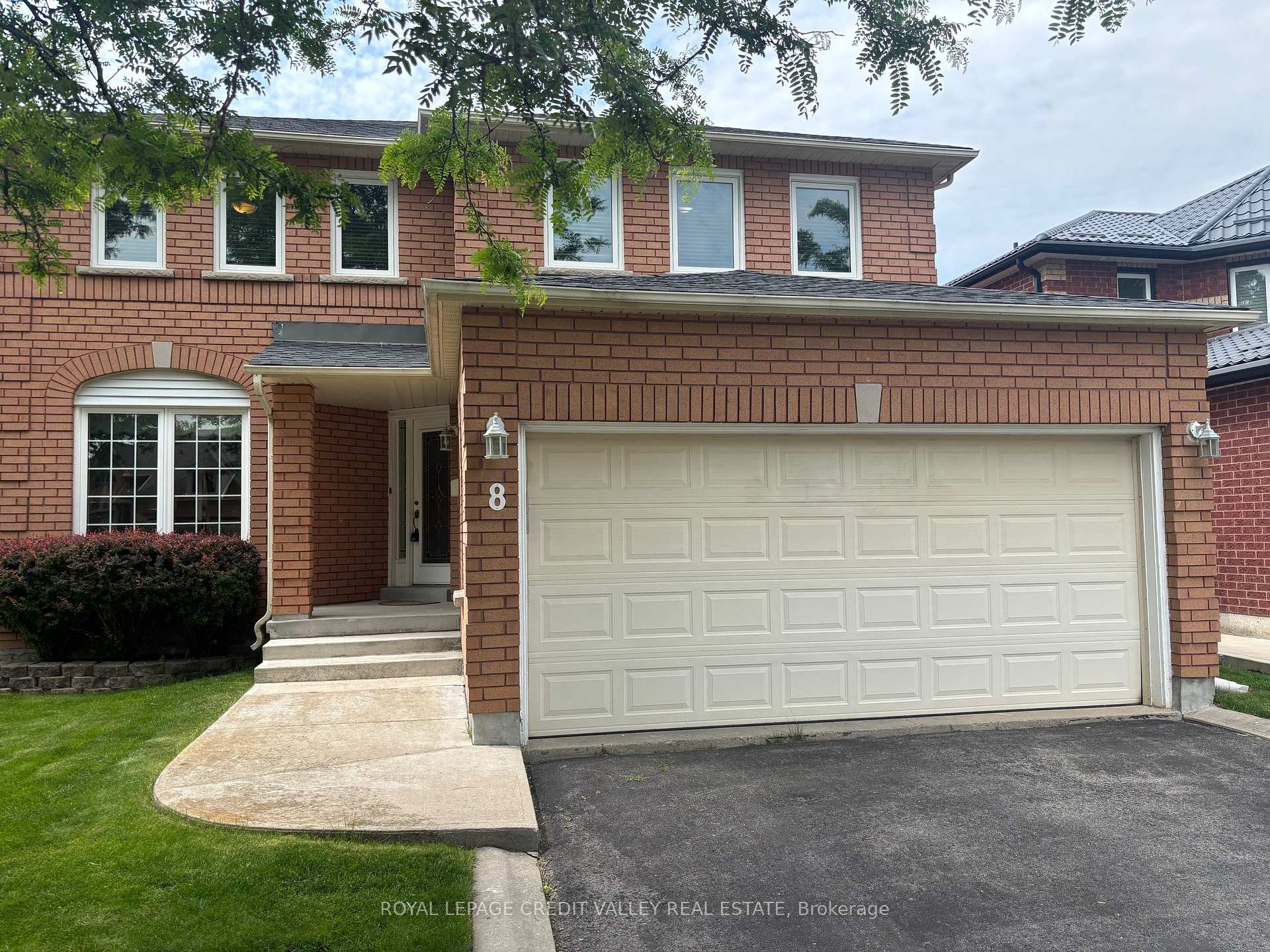 Photo 2 of 8 Livingston Drive, Caledon, Rural Caledon — HOMEH
