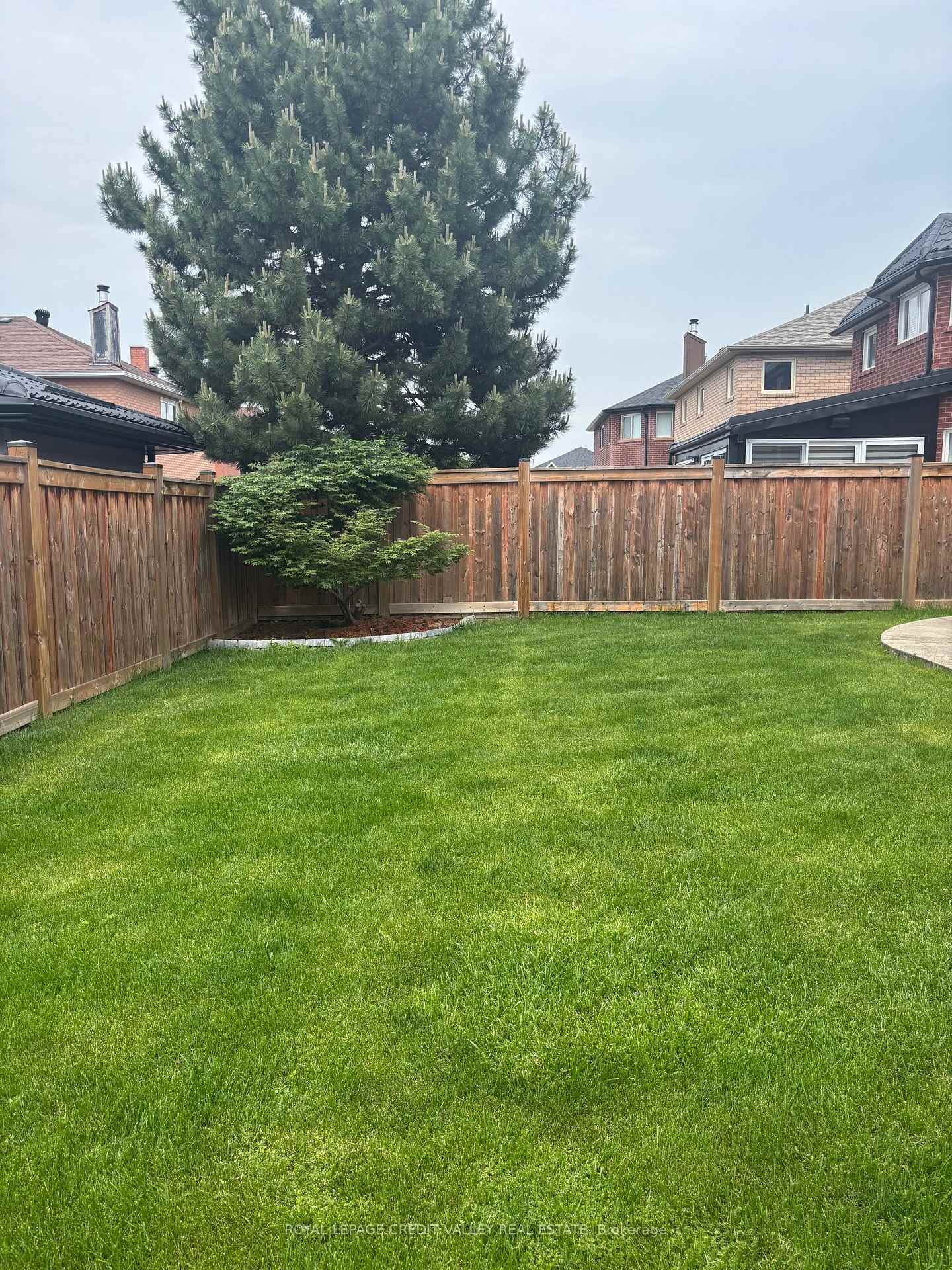 Photo 20 of 8 Livingston Drive, Caledon, Rural Caledon — HOMEH