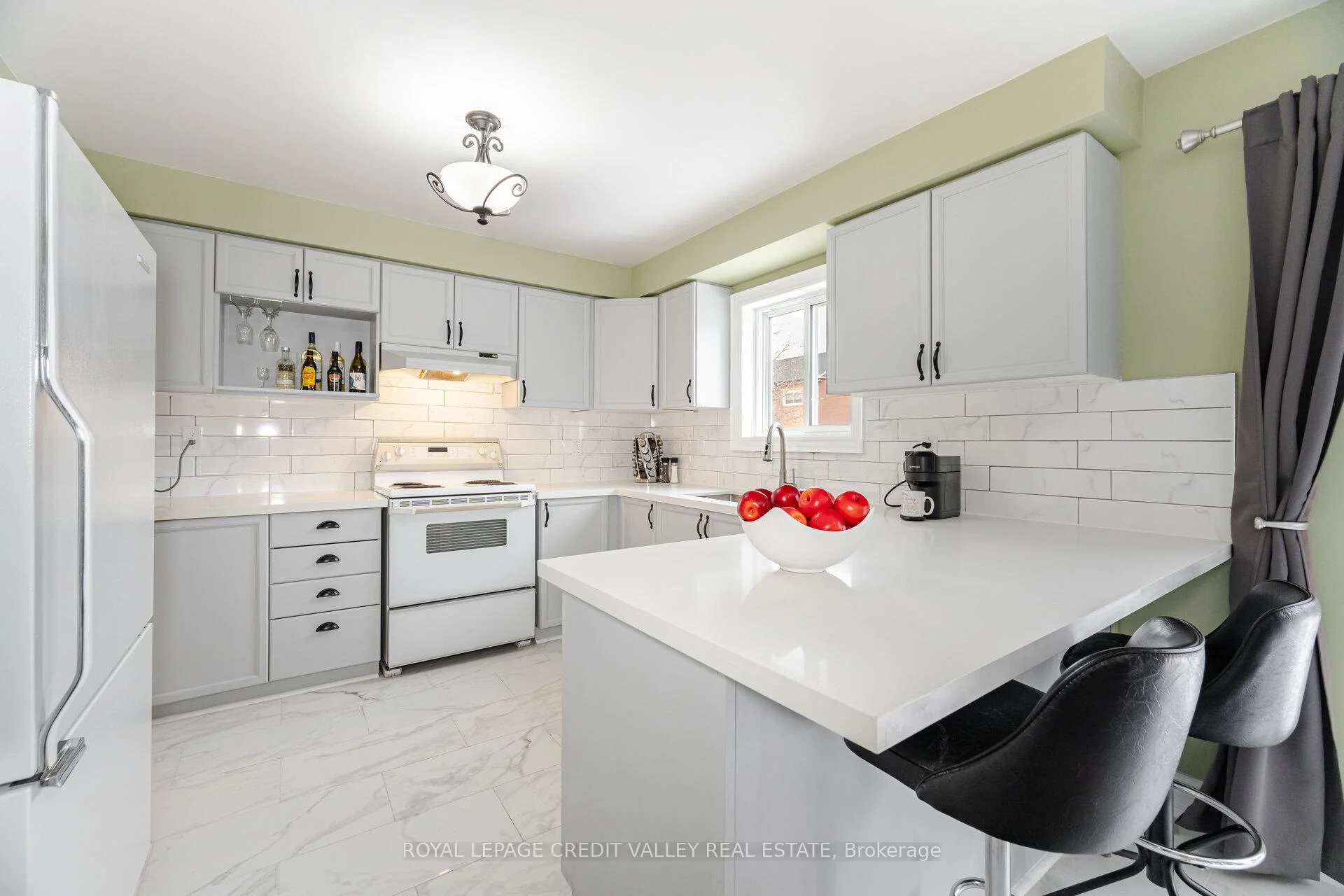 Photo 25 of 8 Livingston Drive, Caledon, Rural Caledon — HOMEH