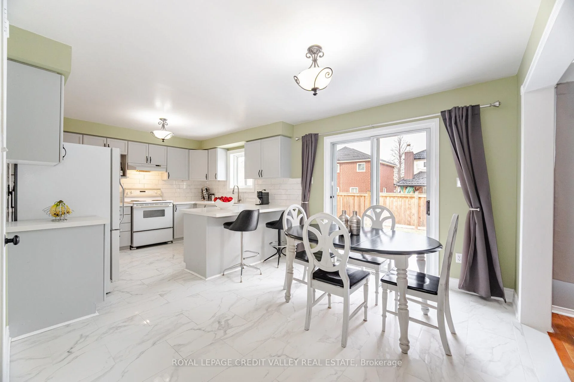 Photo 33 of 8 Livingston Drive, Caledon, Rural Caledon — HOMEH