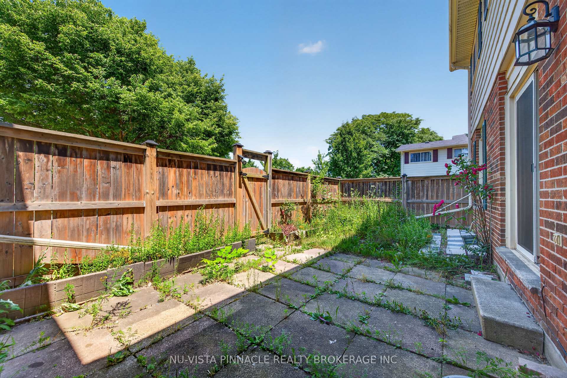 Photo 28 of 69 Conway Drive, London, South X — HOMEH