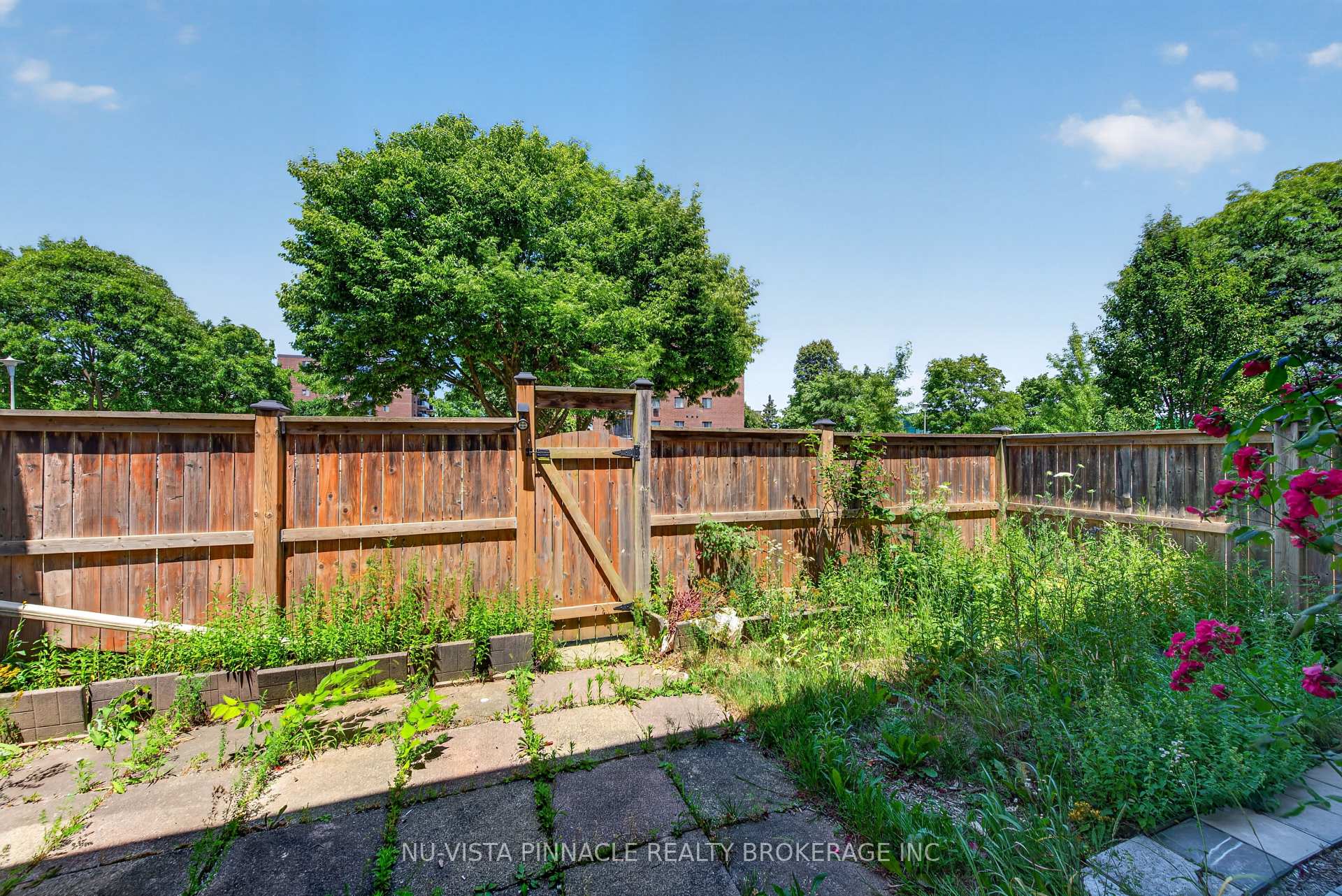 Photo 30 of 69 Conway Drive, London, South X — HOMEH