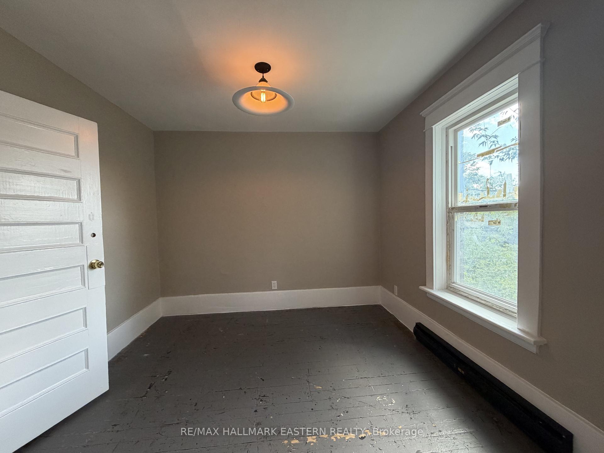 Photo 12 of 242 Dublin Street, Peterborough, Town Ward 3 — HOMEH