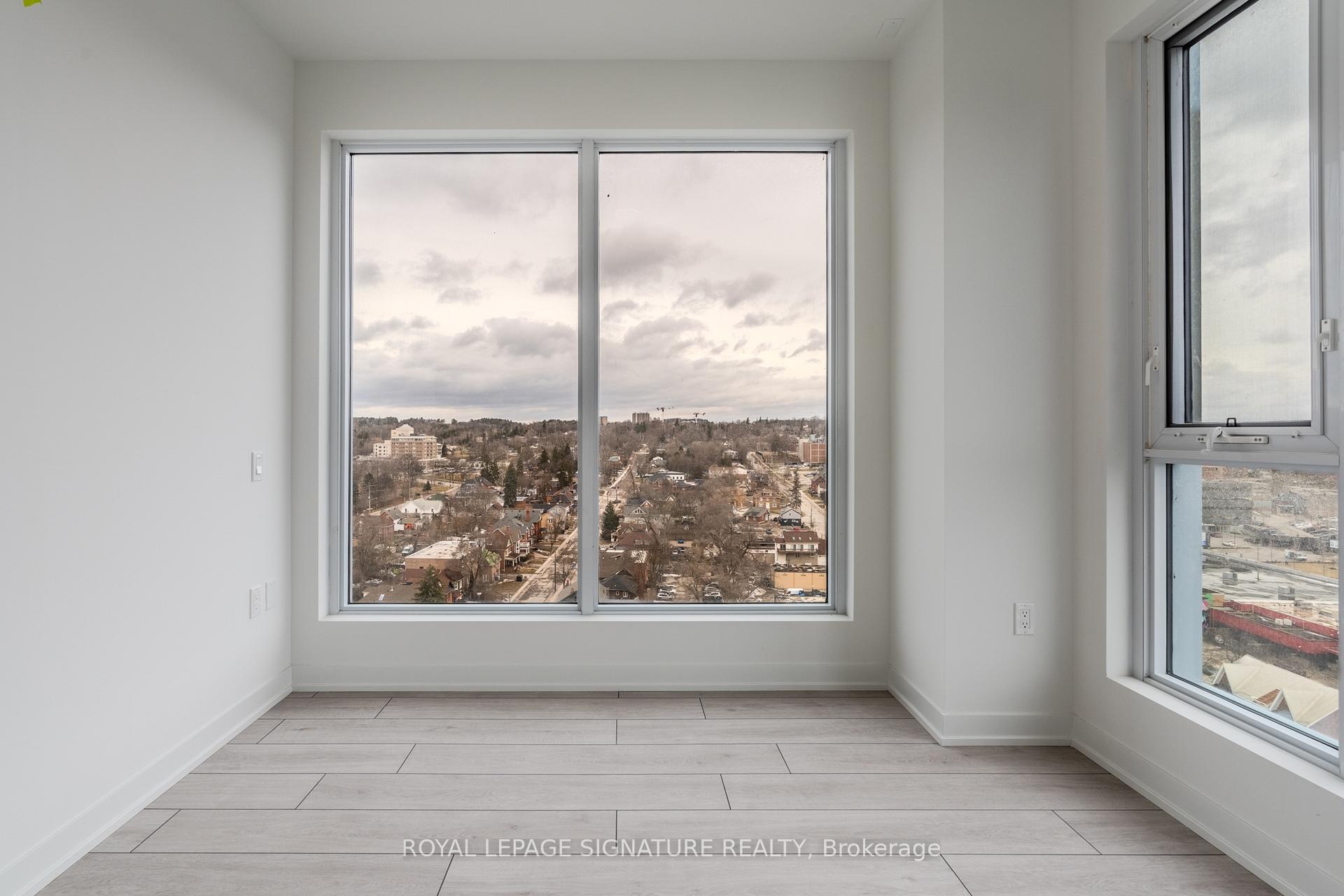 Photo 4 of Unit 1305, 39 Mary Street, Barrie, City Centre — HOMEH