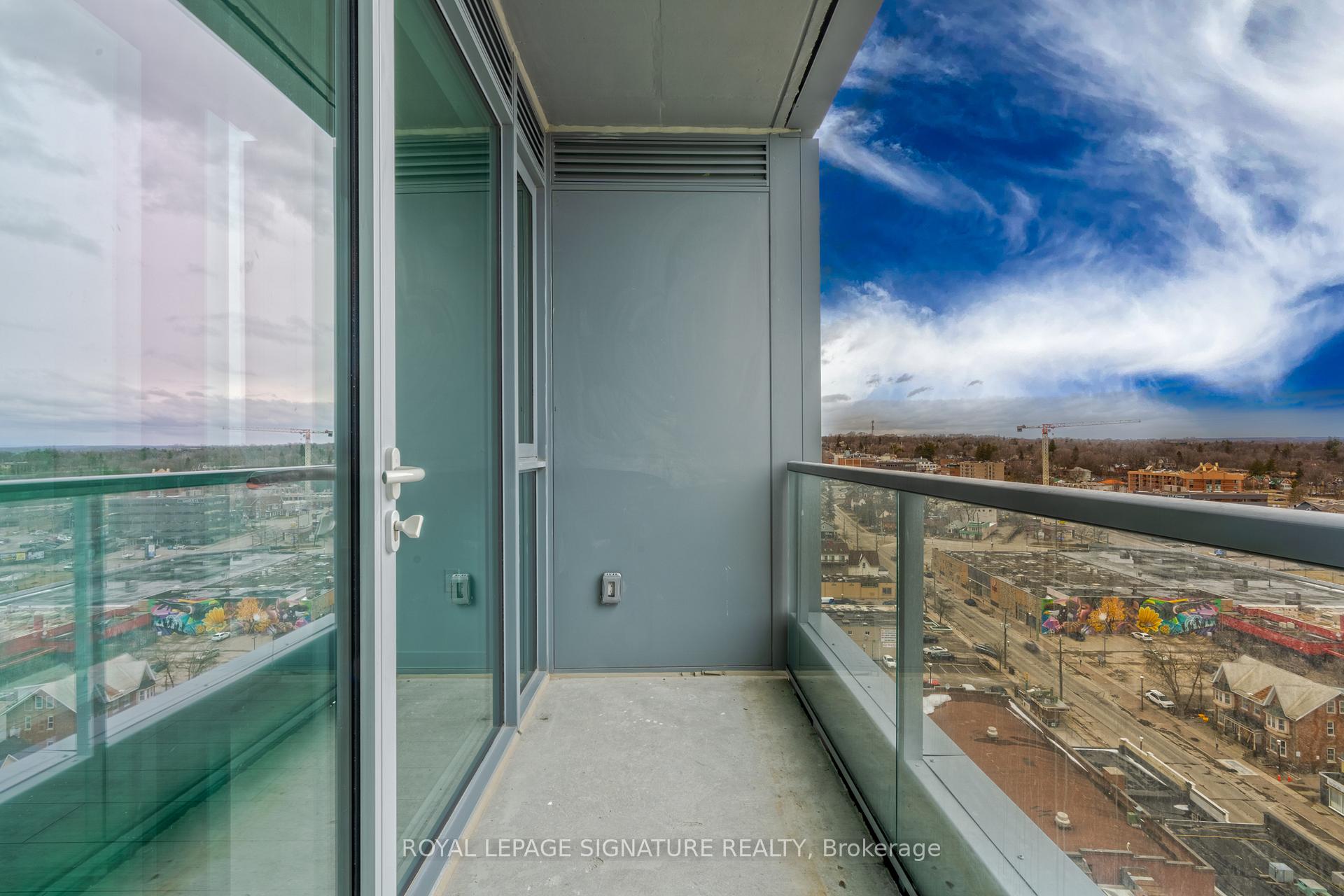 Photo 21 of Unit 1305, 39 Mary Street, Barrie, City Centre — HOMEH