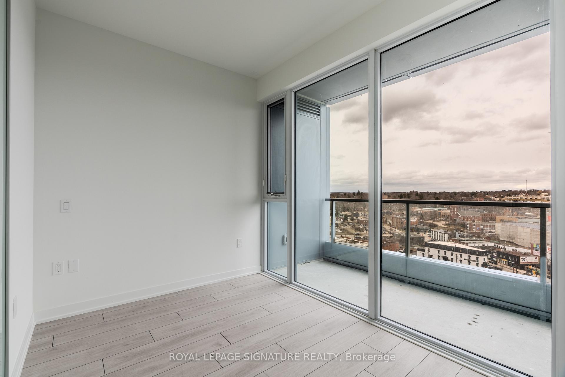 Photo 24 of Unit 1305, 39 Mary Street, Barrie, City Centre — HOMEH