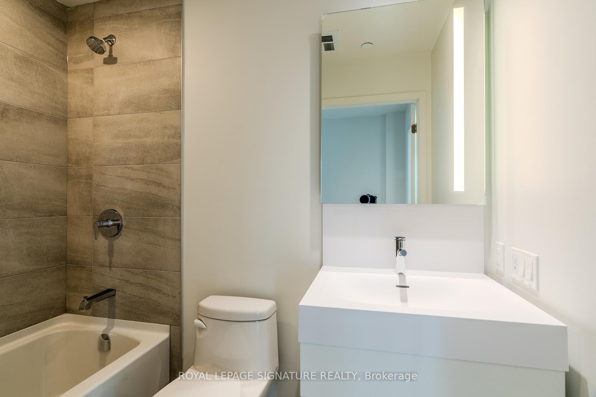 Photo 28 of Unit 1305, 39 Mary Street, Barrie, City Centre — HOMEH