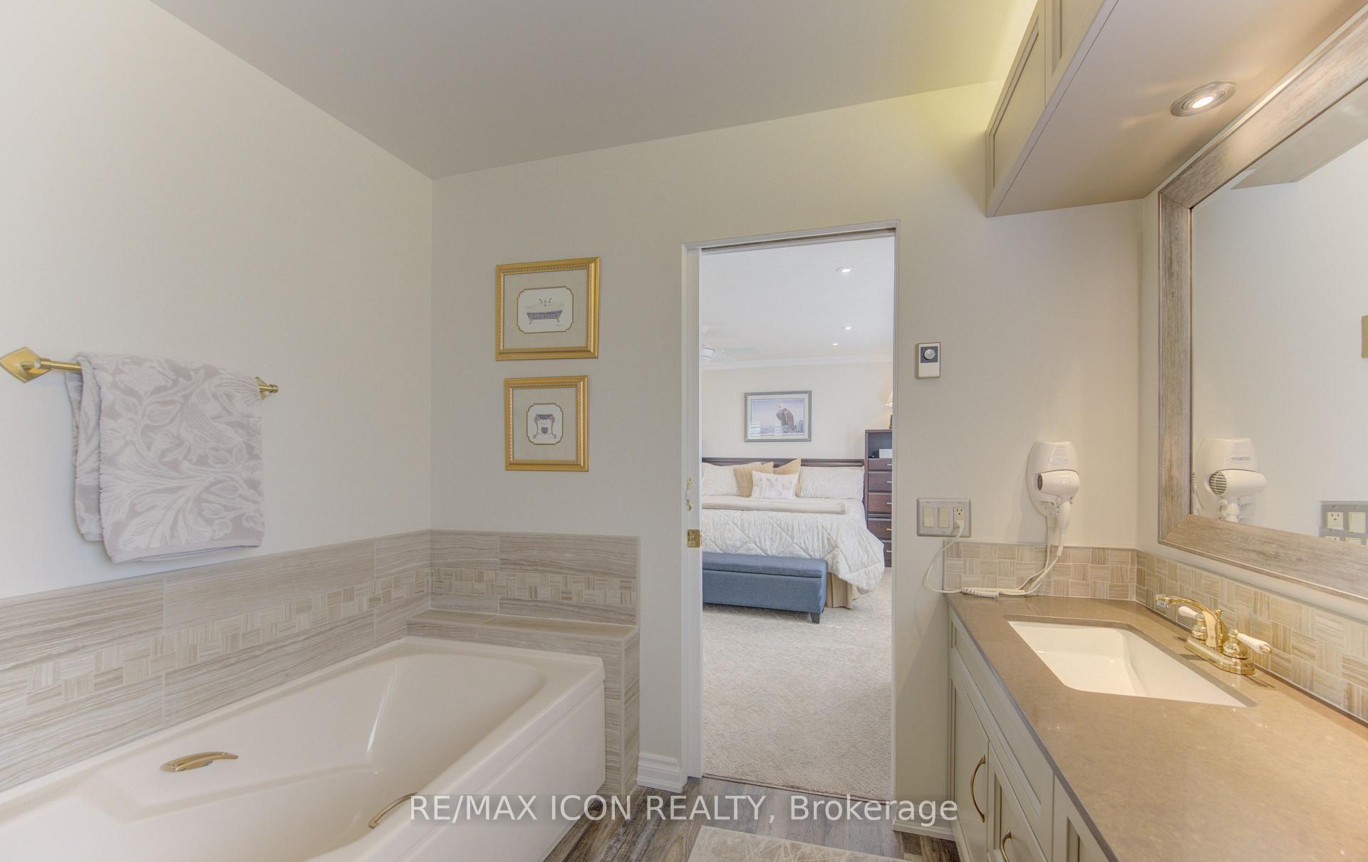 Photo 25 of Unit 31, 45 Blue Springs Drive, Waterloo, Colonial Acres — HOMEH