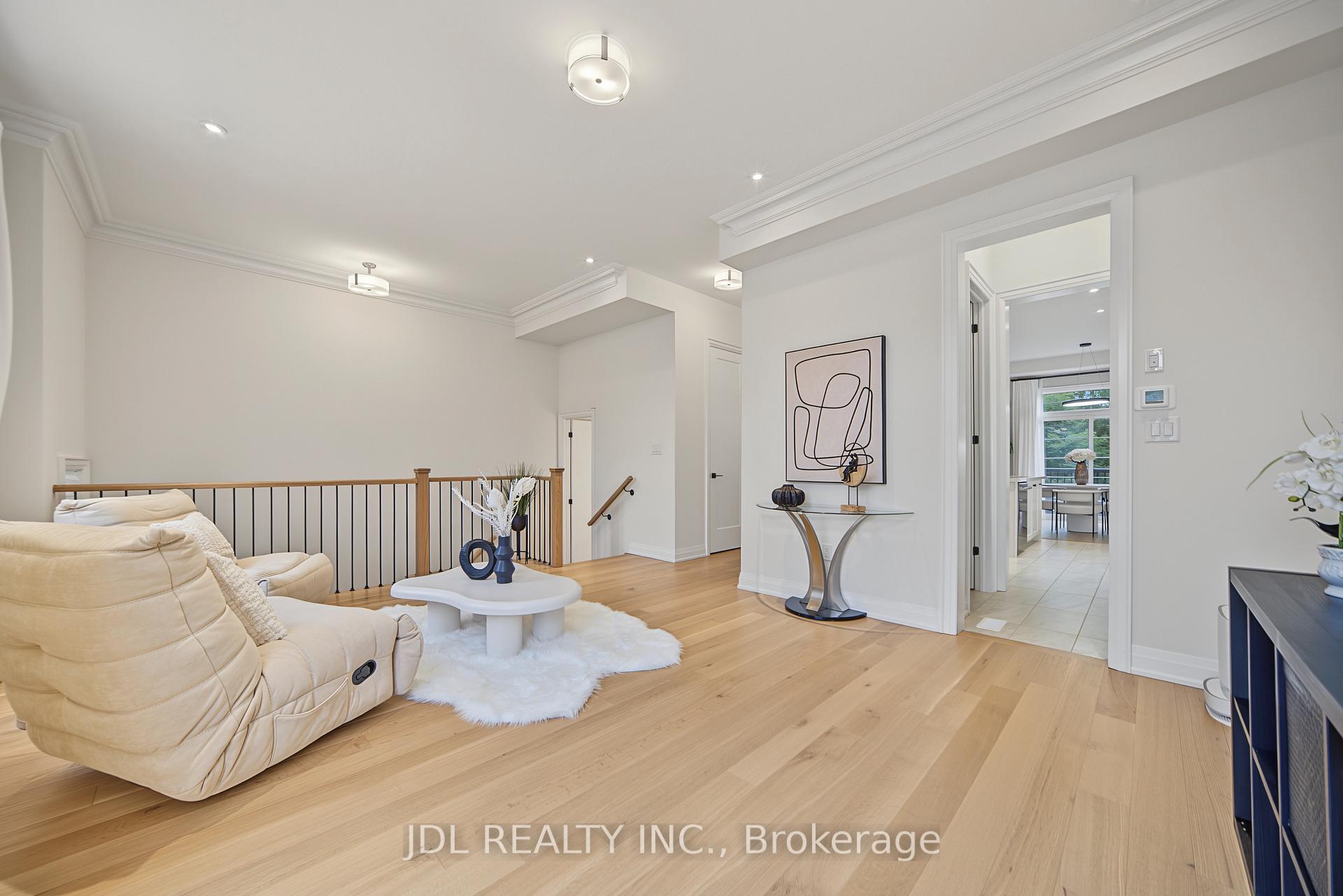 Photo 9 of 41 West Village Lane, Markham, Angus Glen — HOMEH