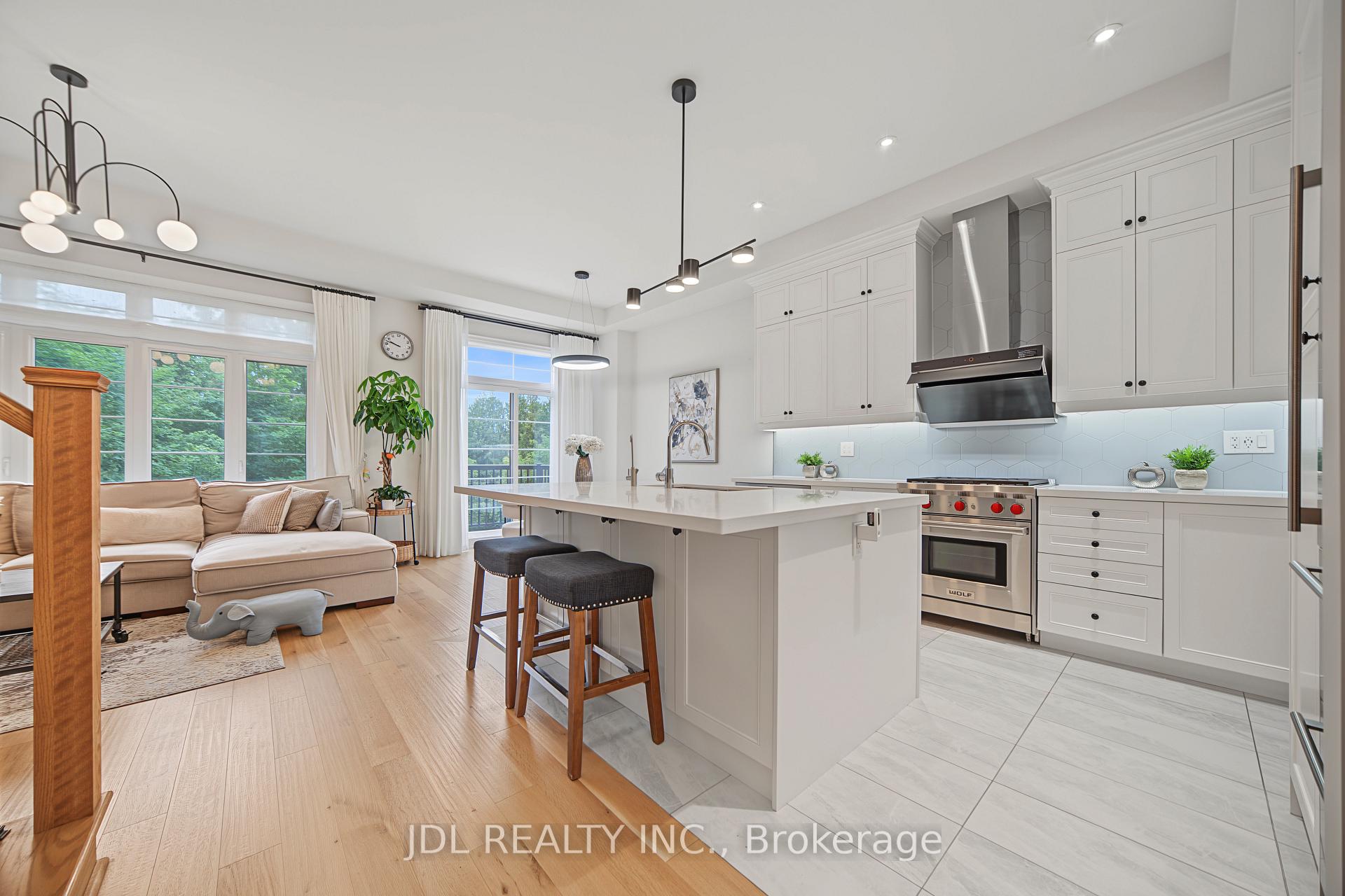 Photo 10 of 41 West Village Lane, Markham, Angus Glen — HOMEH