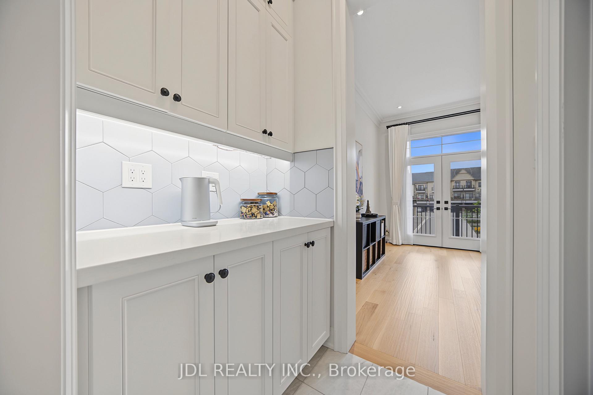 Photo 16 of 41 West Village Lane, Markham, Angus Glen — HOMEH