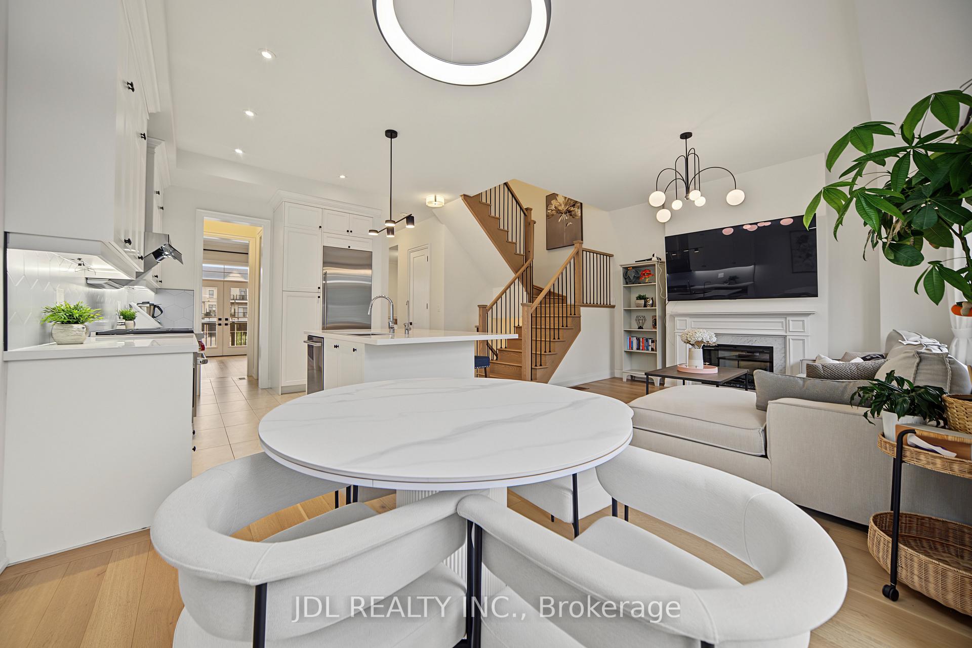 Photo 19 of 41 West Village Lane, Markham, Angus Glen — HOMEH