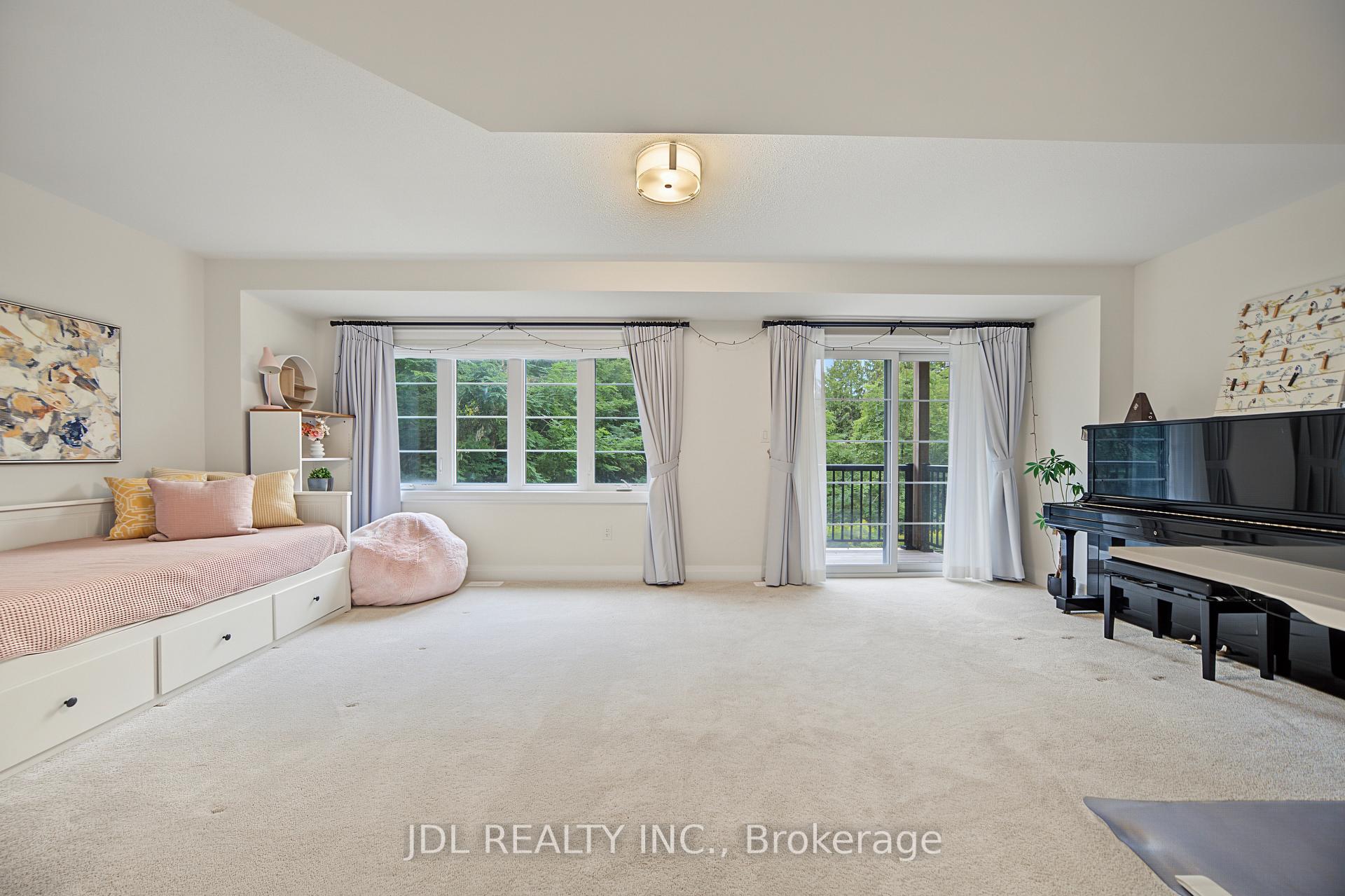 Photo 40 of 41 West Village Lane, Markham, Angus Glen — HOMEH