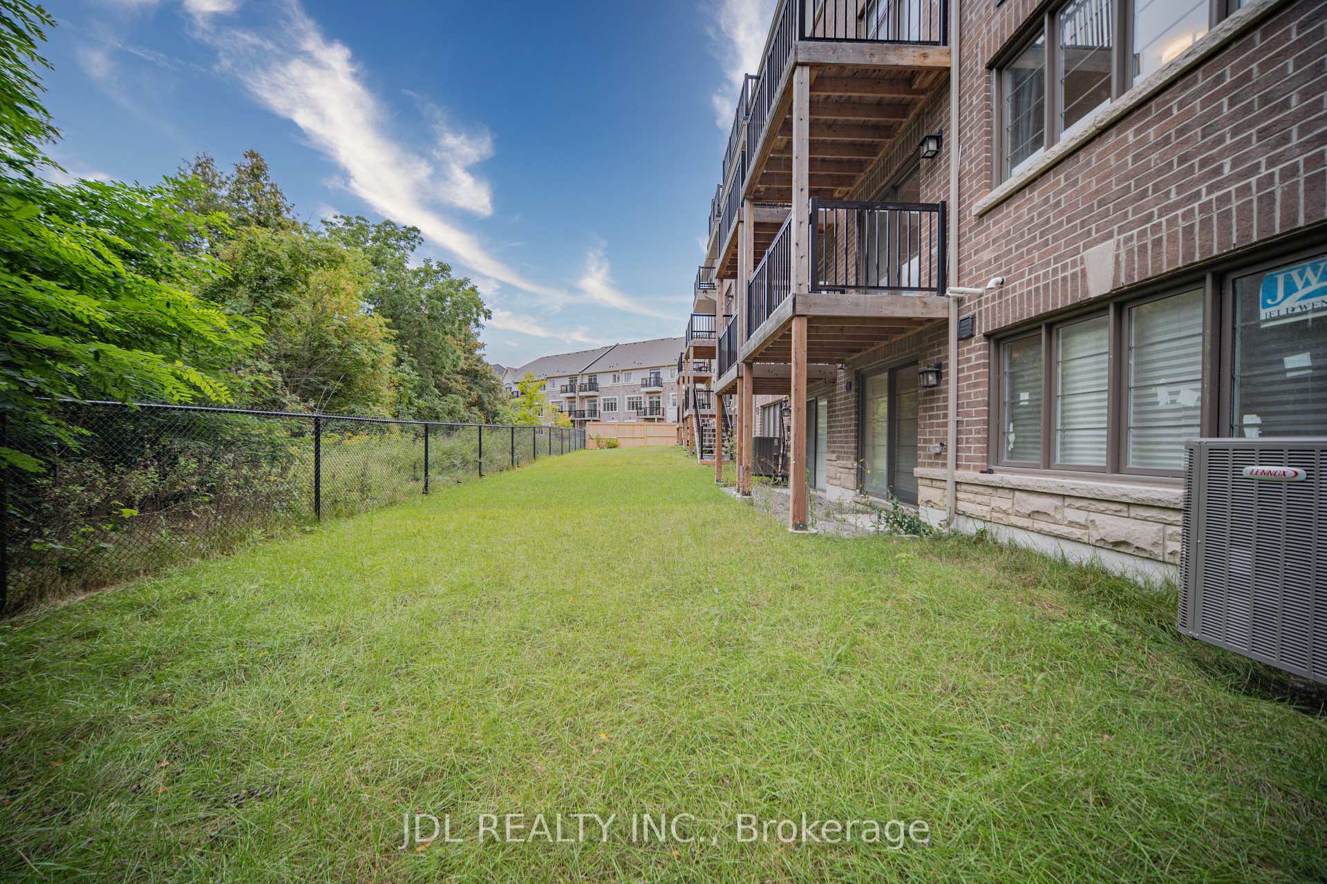 Photo 46 of 41 West Village Lane, Markham, Angus Glen — HOMEH