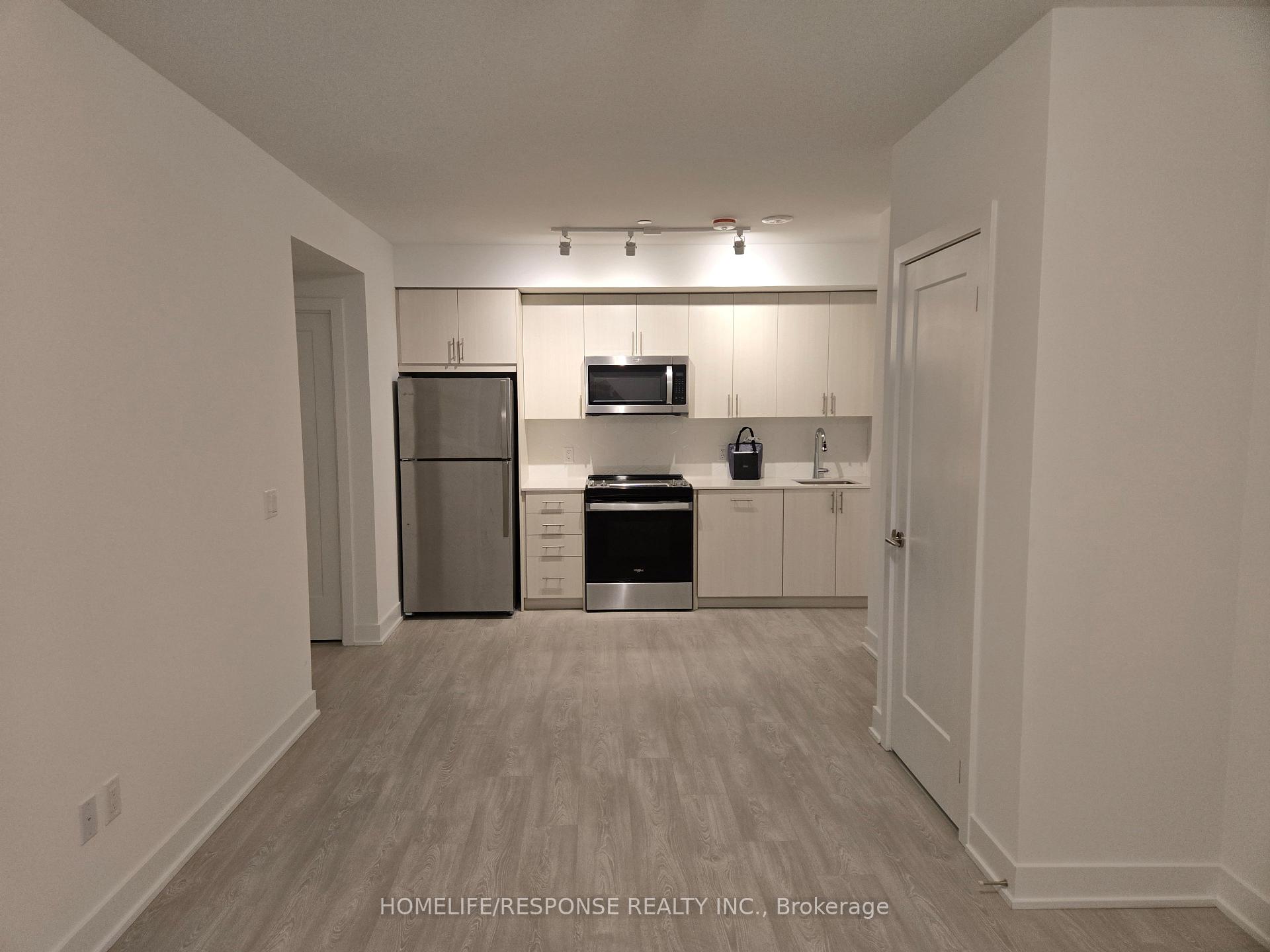 Photo 5 of Unit 916, 2545 Simcoe Street N, Oshawa, Windfields — HOMEH