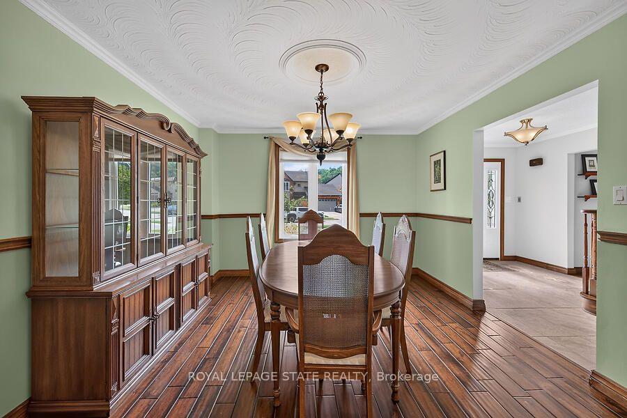 Photo 13 of 109 Maple Drive, Hamilton, Stoney Creek — HOMEH