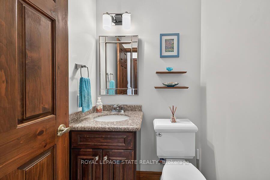 Photo 14 of 109 Maple Drive, Hamilton, Stoney Creek — HOMEH