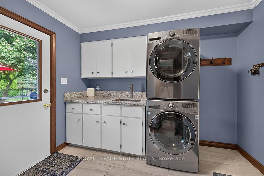 Photo 15 of 109 Maple Drive, Hamilton, Stoney Creek — HOMEH