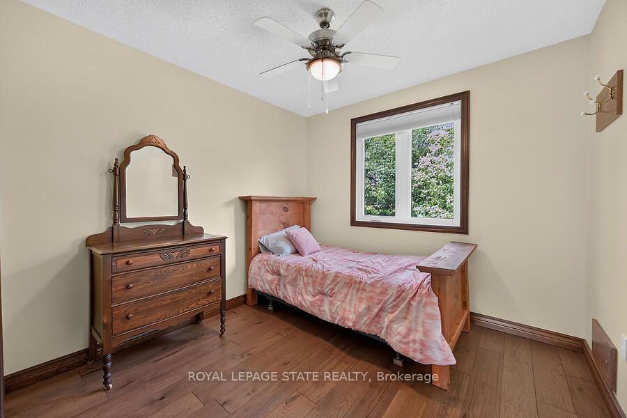 Photo 26 of 109 Maple Drive, Hamilton, Stoney Creek — HOMEH
