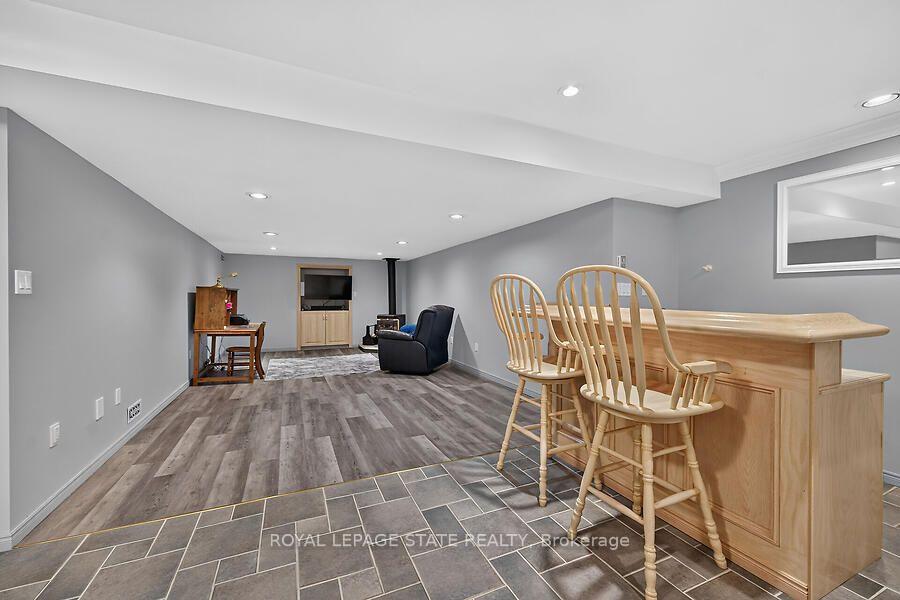 Photo 32 of 109 Maple Drive, Hamilton, Stoney Creek — HOMEH