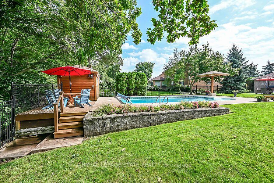 Photo 45 of 109 Maple Drive, Hamilton, Stoney Creek — HOMEH
