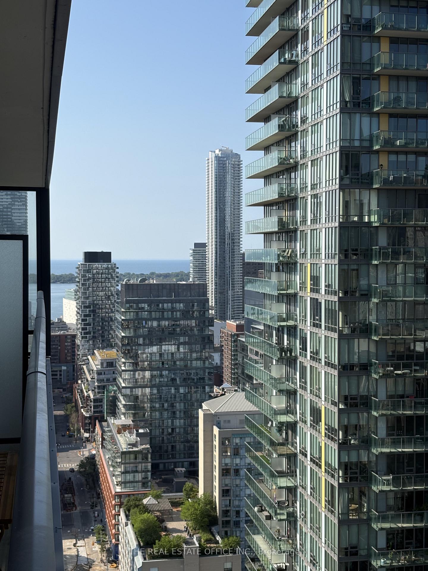 Photo 9 of Unit 3301, 89 Church Street, Toronto, Church-Yonge Corridor — HOMEH