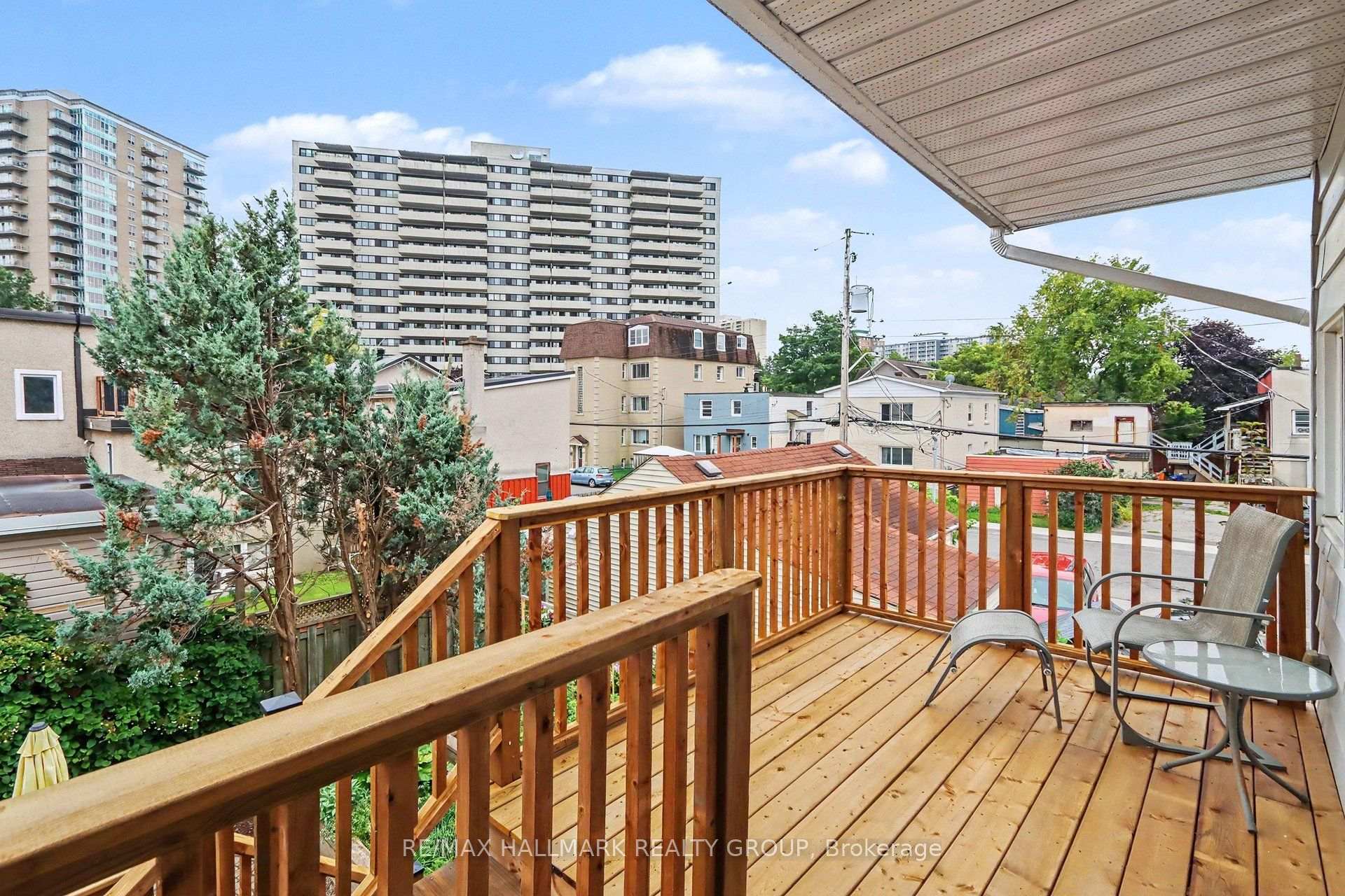 Photo 15 of 70 Laval Street, Ottawa, Vanier — HOMEH
