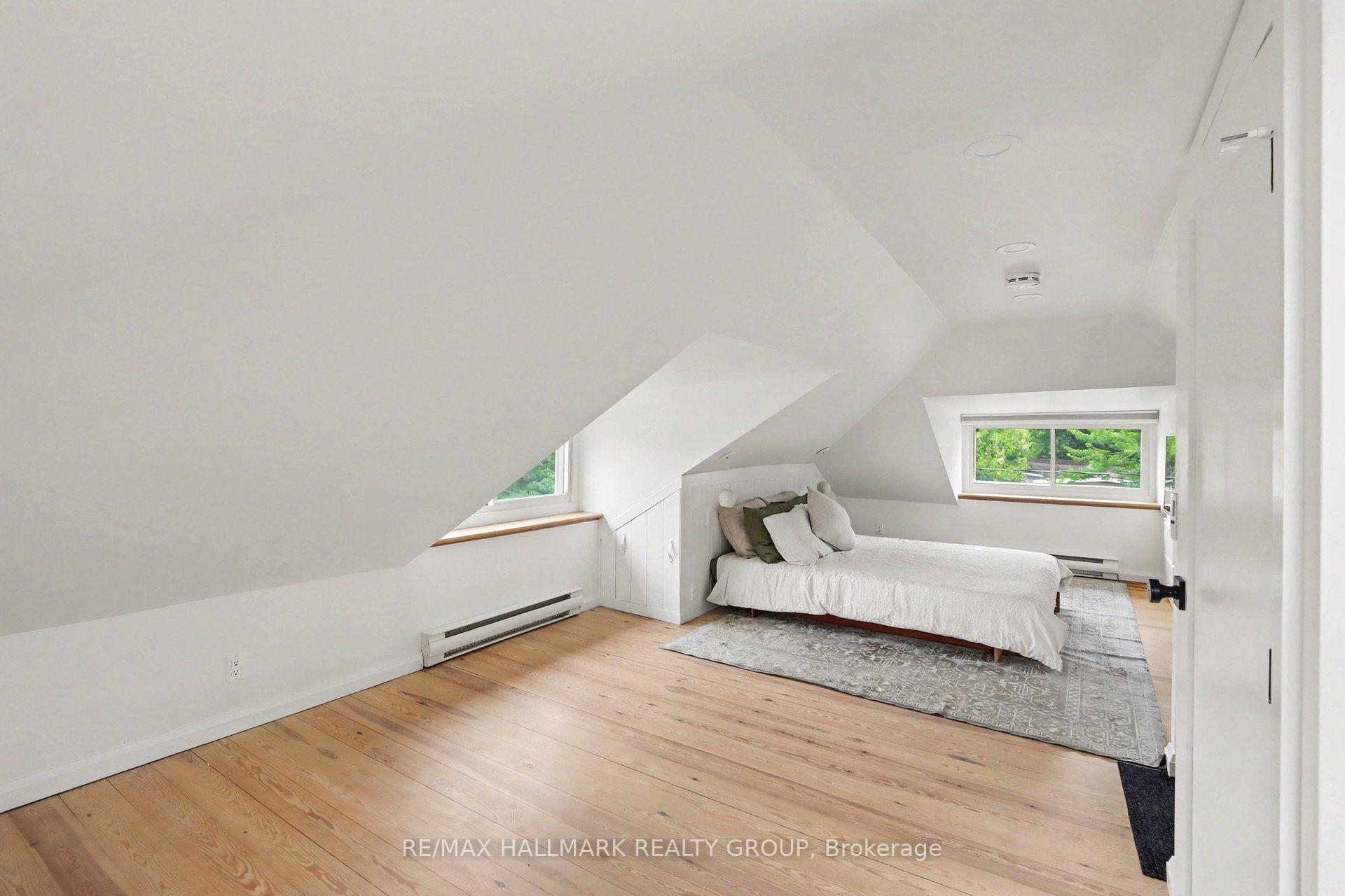 Photo 17 of 70 Laval Street, Ottawa, Vanier — HOMEH