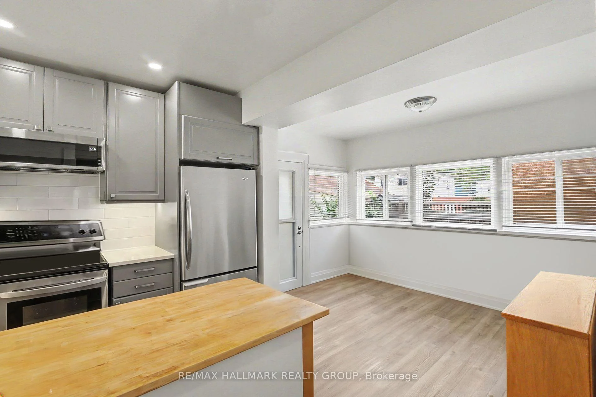 Photo 38 of 70 Laval Street, Ottawa, Vanier — HOMEH