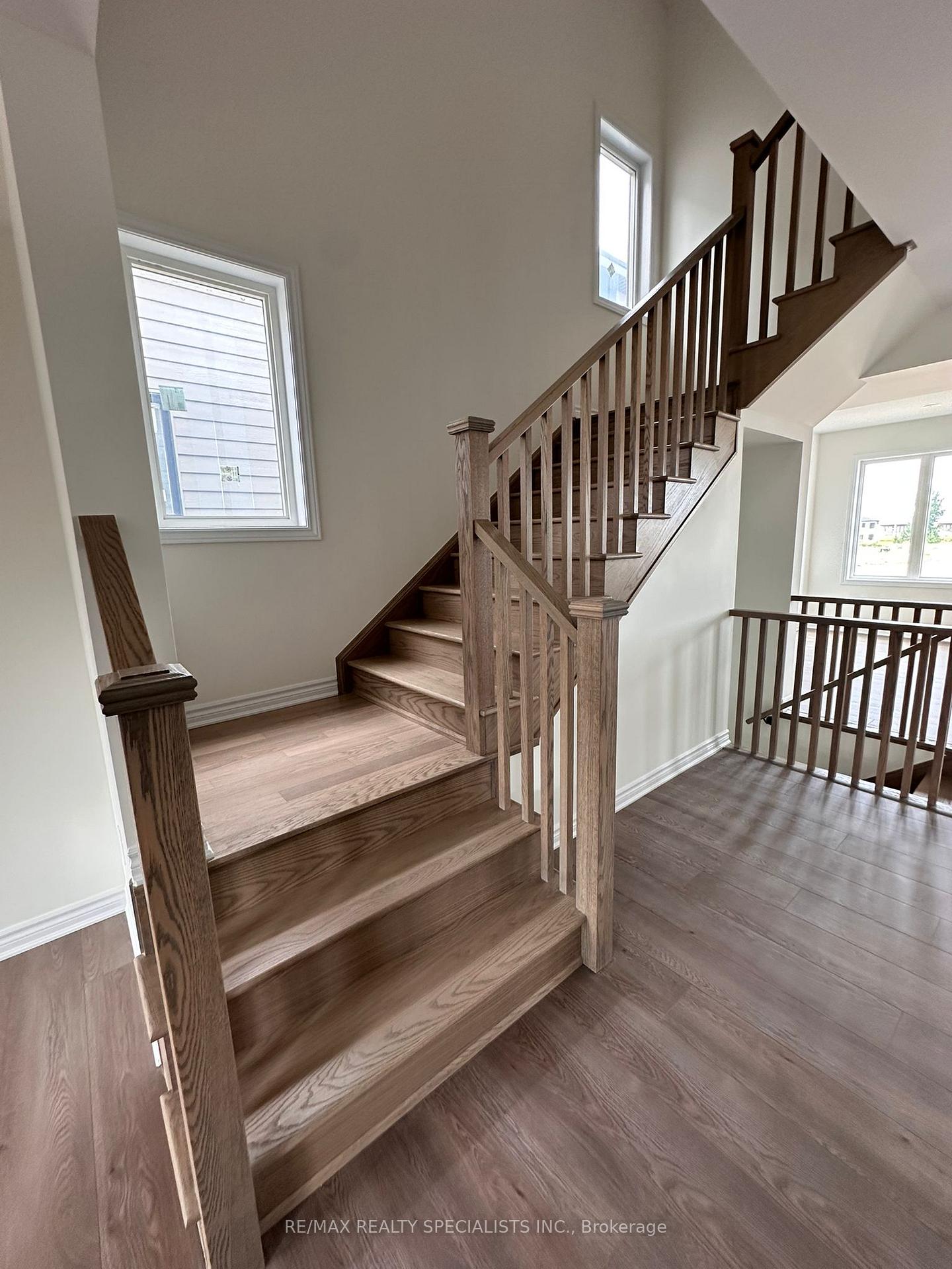 Photo 15 of Unit UPPER, 26 Thornbird Crescent, Brampton, Northwest Brampton — HOMEH
