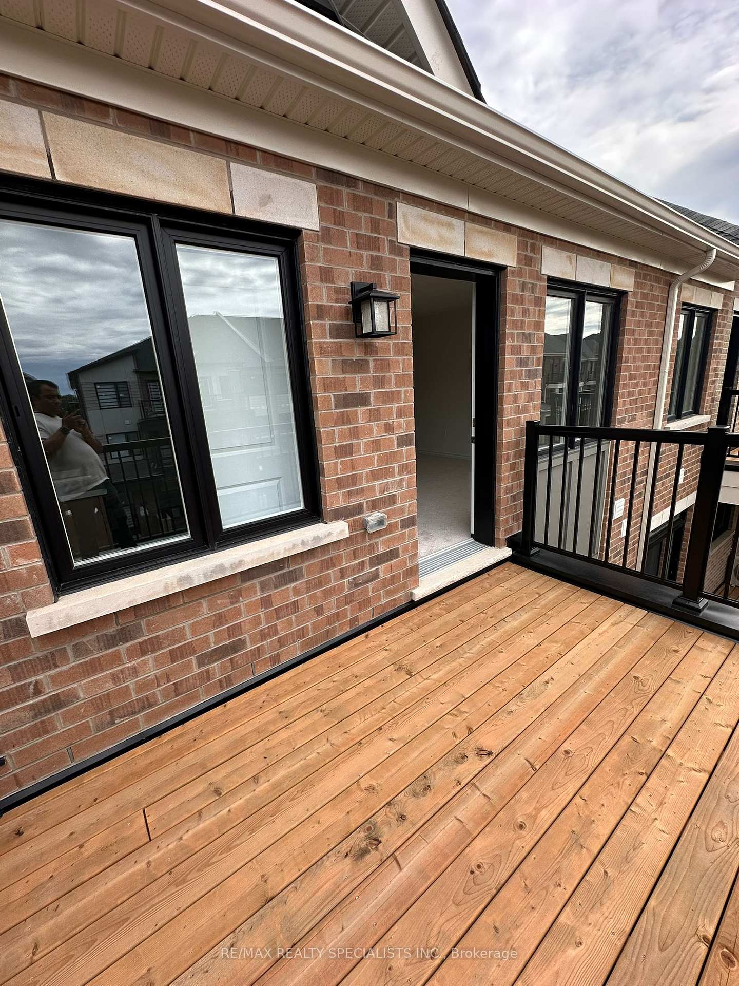 Photo 23 of Unit UPPER, 26 Thornbird Crescent, Brampton, Northwest Brampton — HOMEH