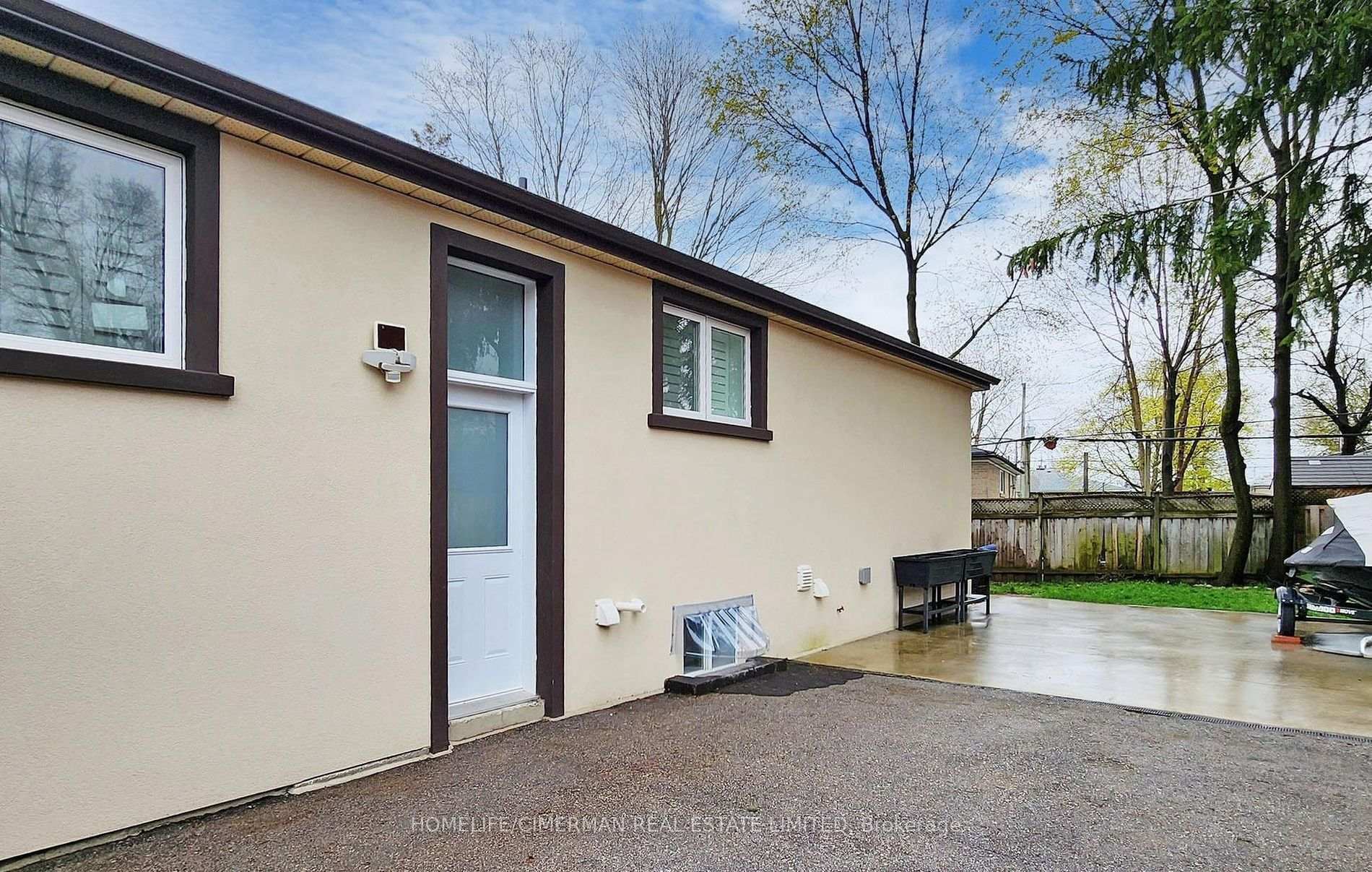 Photo 4 of Unit Bsmt, 226 Browndale Crescent, Richmond Hill, Crosby — HOMEH